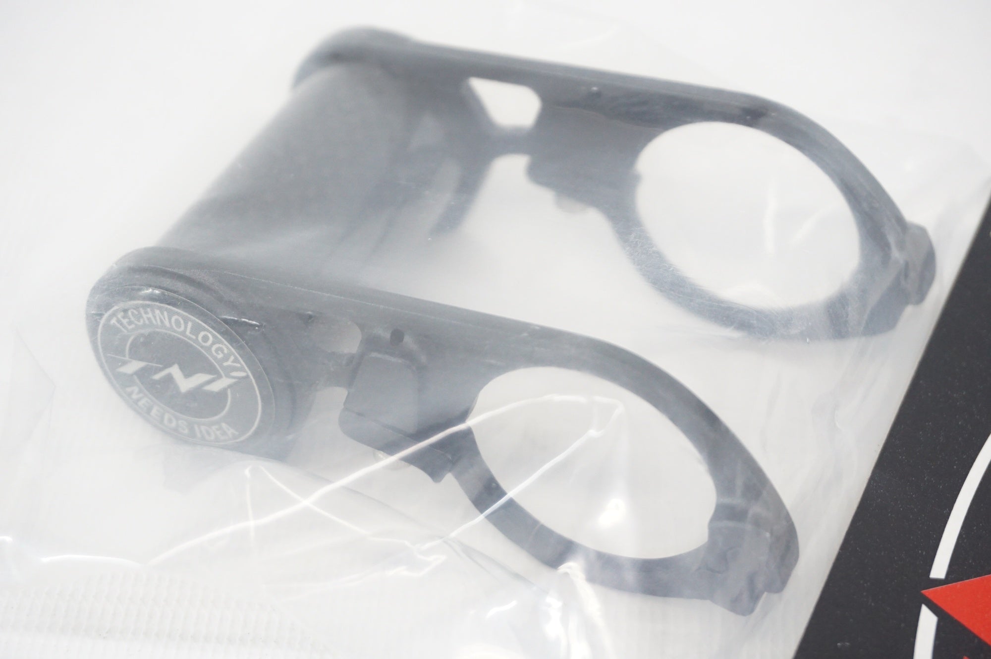 TNI 「ティーエヌアイ」 軽量カーボンステー / 阪急塚口店