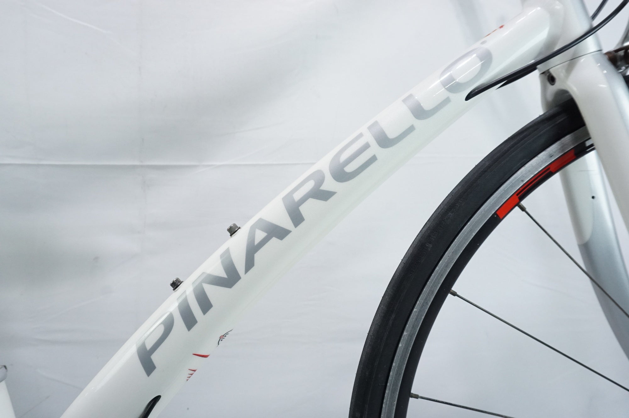 PINARELLO 「ピナレロ」 TREVISO 2011年モデル フラットバーロード / 中目黒店