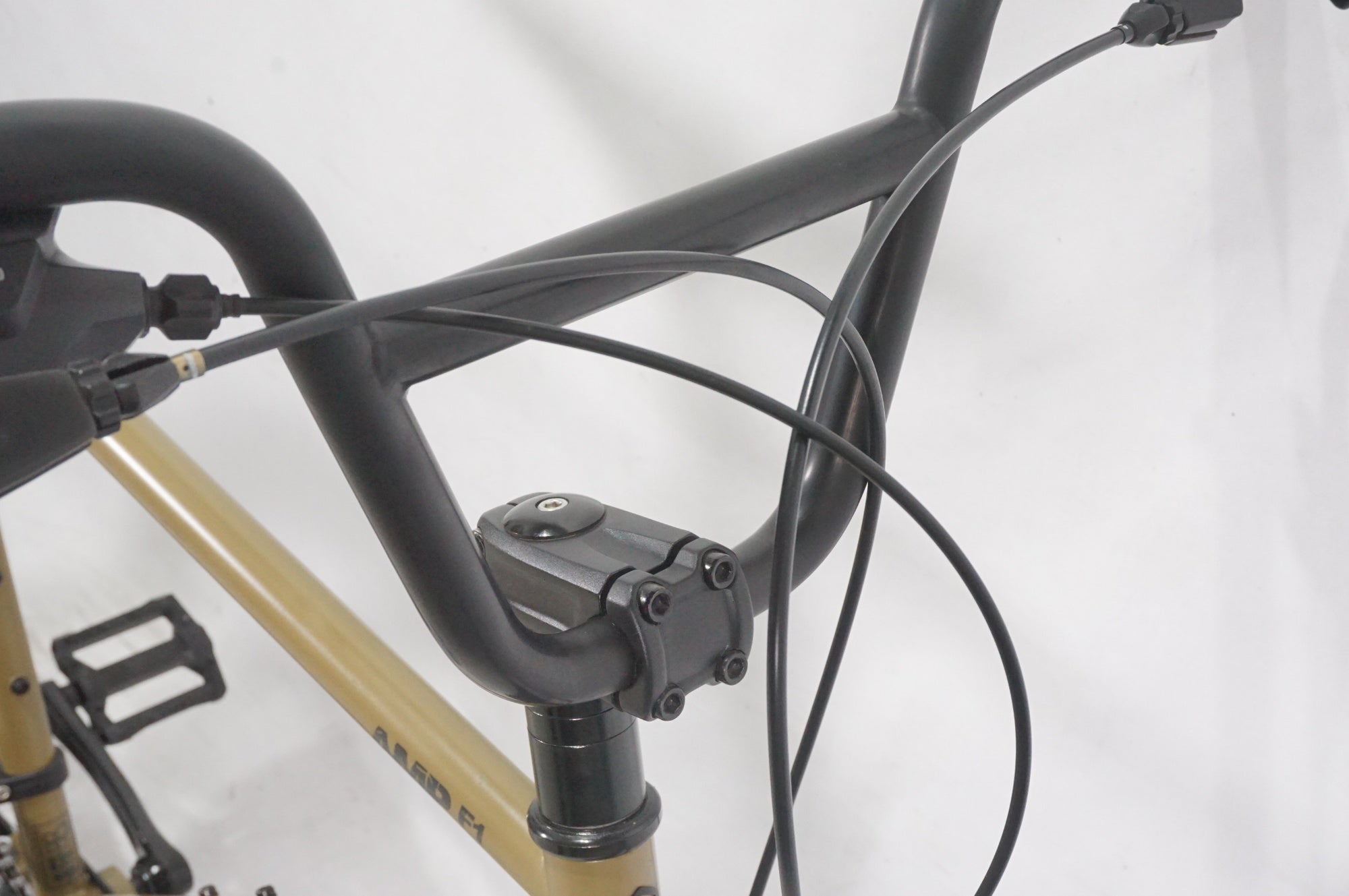 TERN 「ターン」 AMP F1 2023年モデル 20インチ ミニベロ / AKIBA店