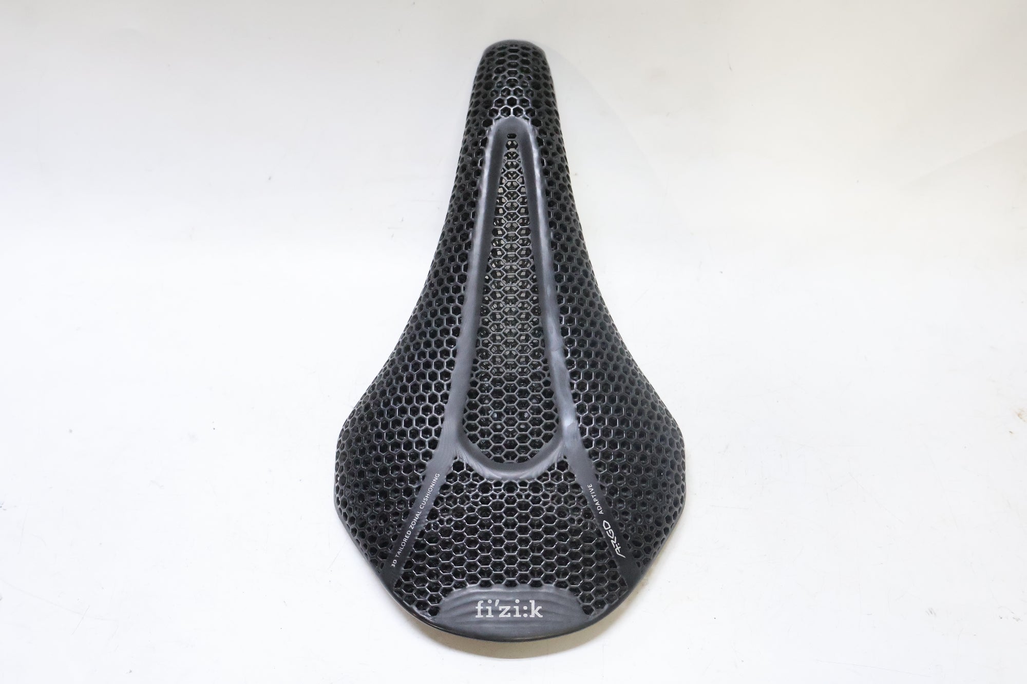 FIZIK 「フィジーク」 ARGO VENTO R3 ADAPTIVE サドル / 高知店