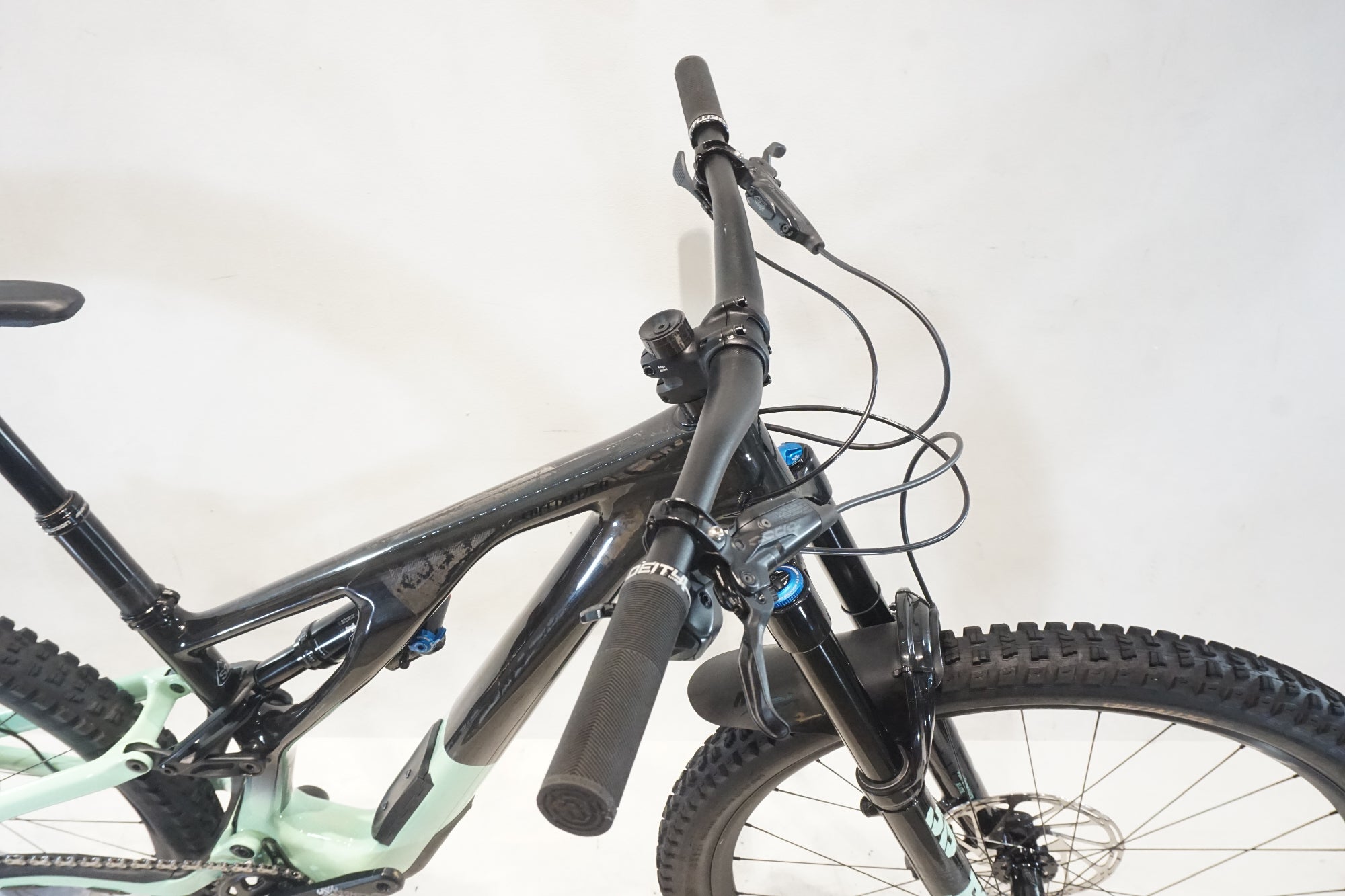 SPECIALIZED 「スペシャライズド」 STUMPJUMPER EVO EXPERT CARBON 2021年モデル 29インチ マウンテンバイク / 横浜戸塚店