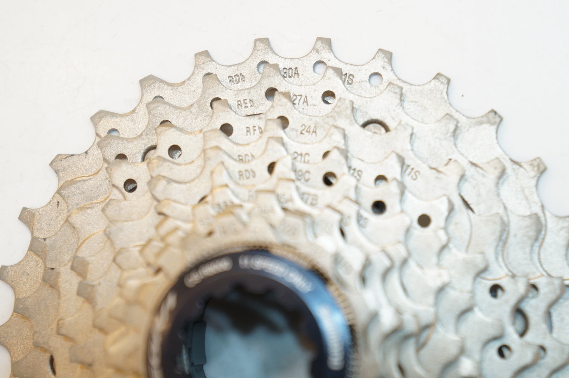 SHIMANO 「シマノ」 ULTEGRA CS-R8000 11-30T 11S スプロケット / バイチャリ浦和ベース