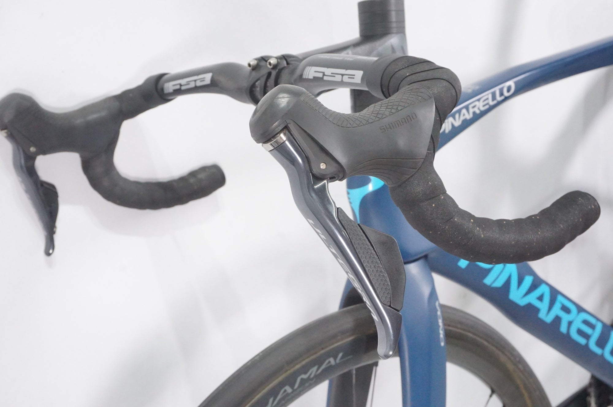 PINARELLO 「ピナレロ」 PRINCE 2021年カスタム ロードバイク / AKIBA店