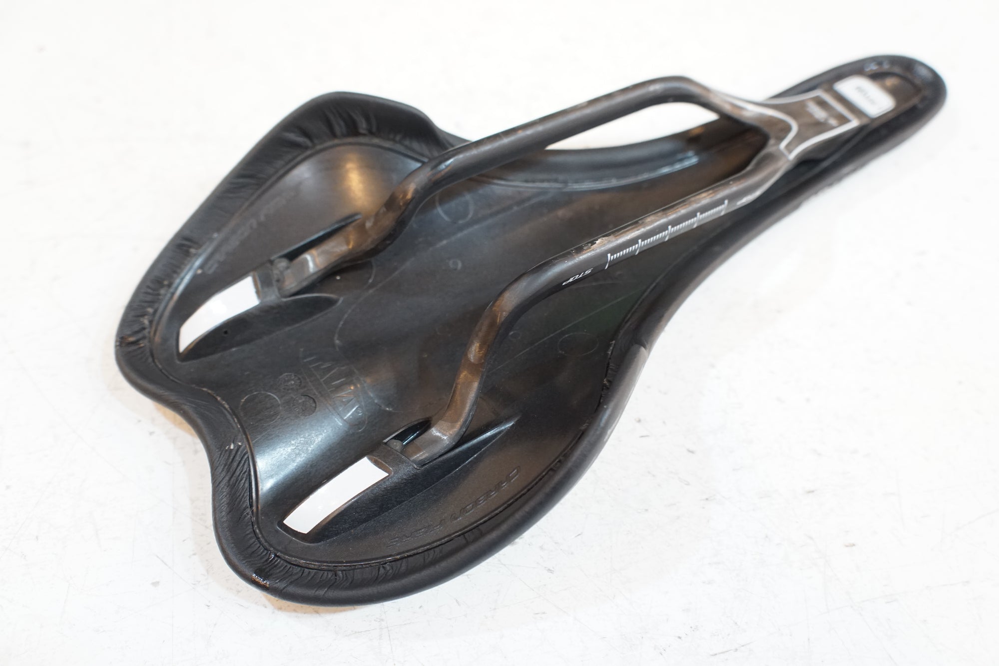 SELLE ITALIA 「セラ イタリア」 SLR DE ROSA サドル / バイチャリ浦和ベース