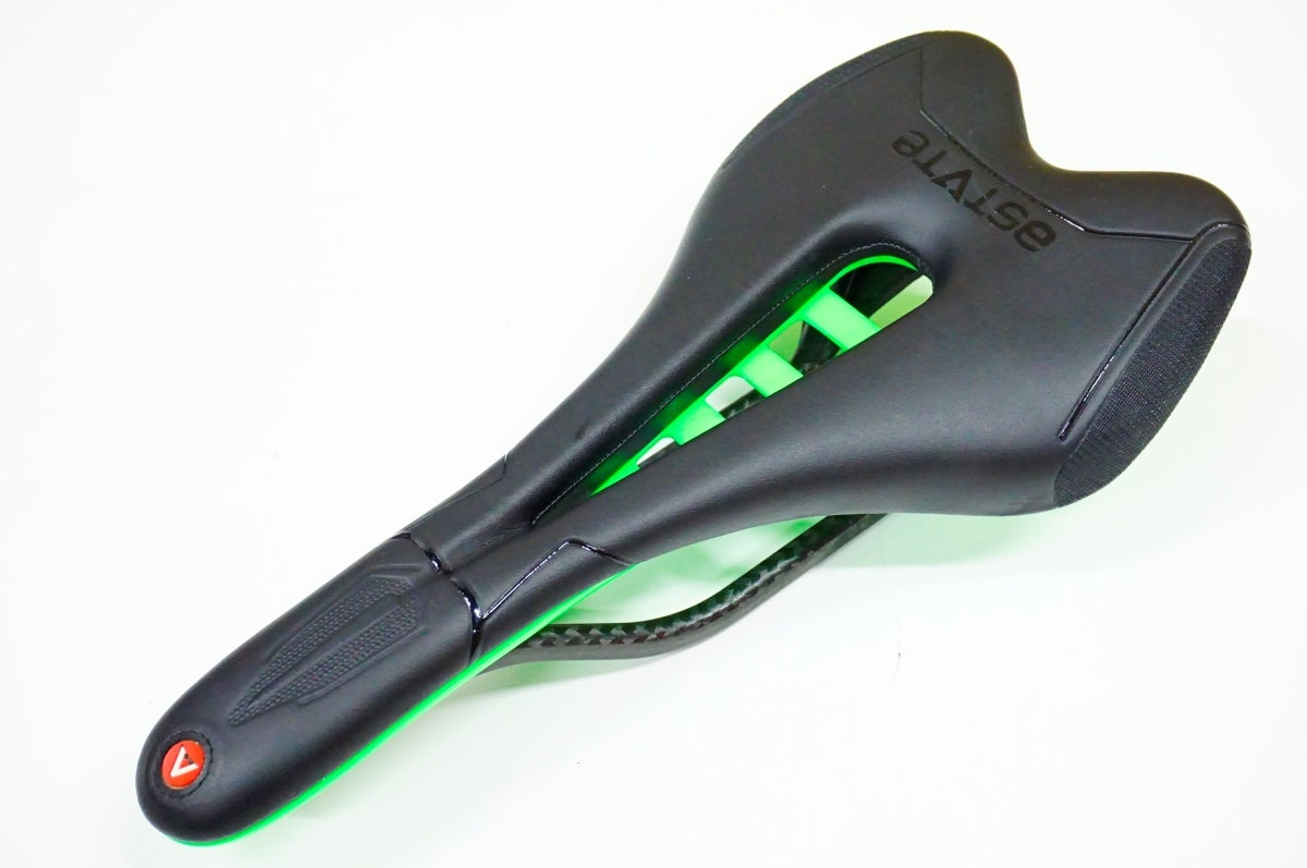 ASTUTE 「アスチュート」 SKYLITE VT CARBON NIO サドル / 名古屋大須店