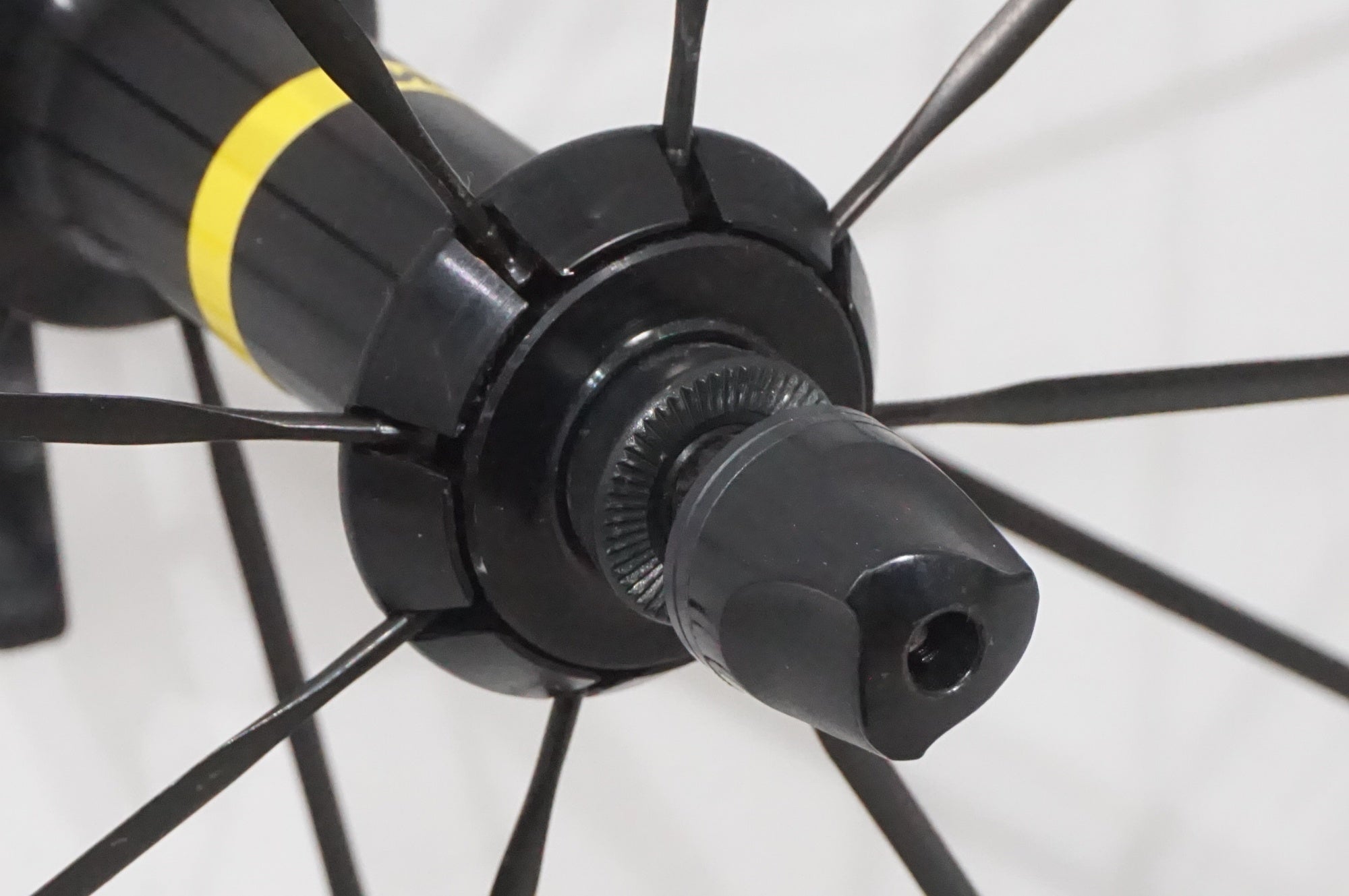 MAVIC 「マヴィック」 COSMIC PRO CARBON シマノ11S ホイールセット / AKIBA店