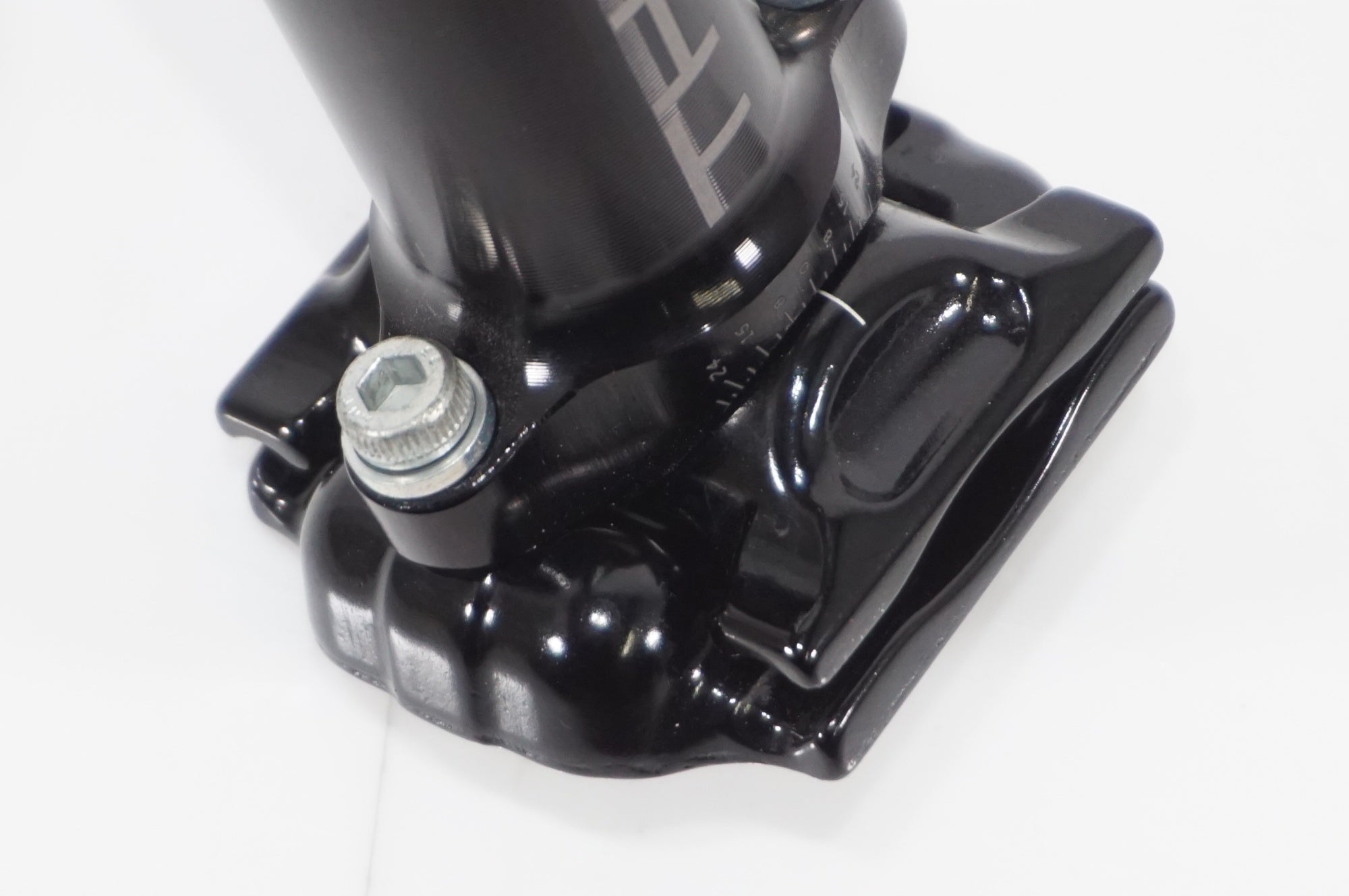 THOMSON 「トムソン」 ELITE SP-E102 φ27.2 250mm シートポスト / AKIBA店