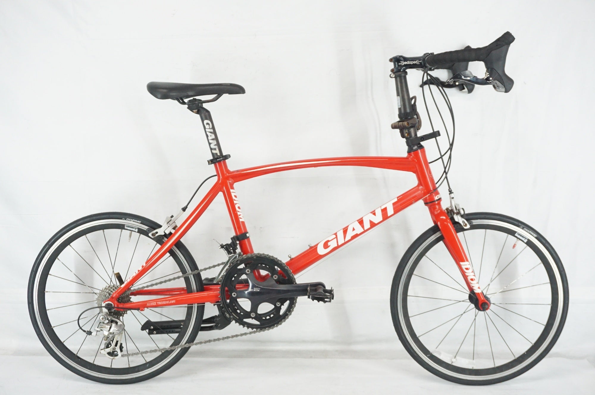 GIANT 「ジャイアント」 IDIOM1 2013年モデル 20インチ ミニベロ / 阪急塚口店