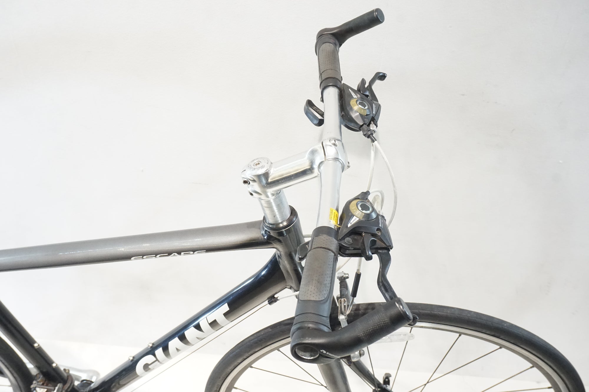 GIANT 「ジャイアント」 ESCAPE R3 2015年ごろモデル クロスバイク / 横浜戸塚店