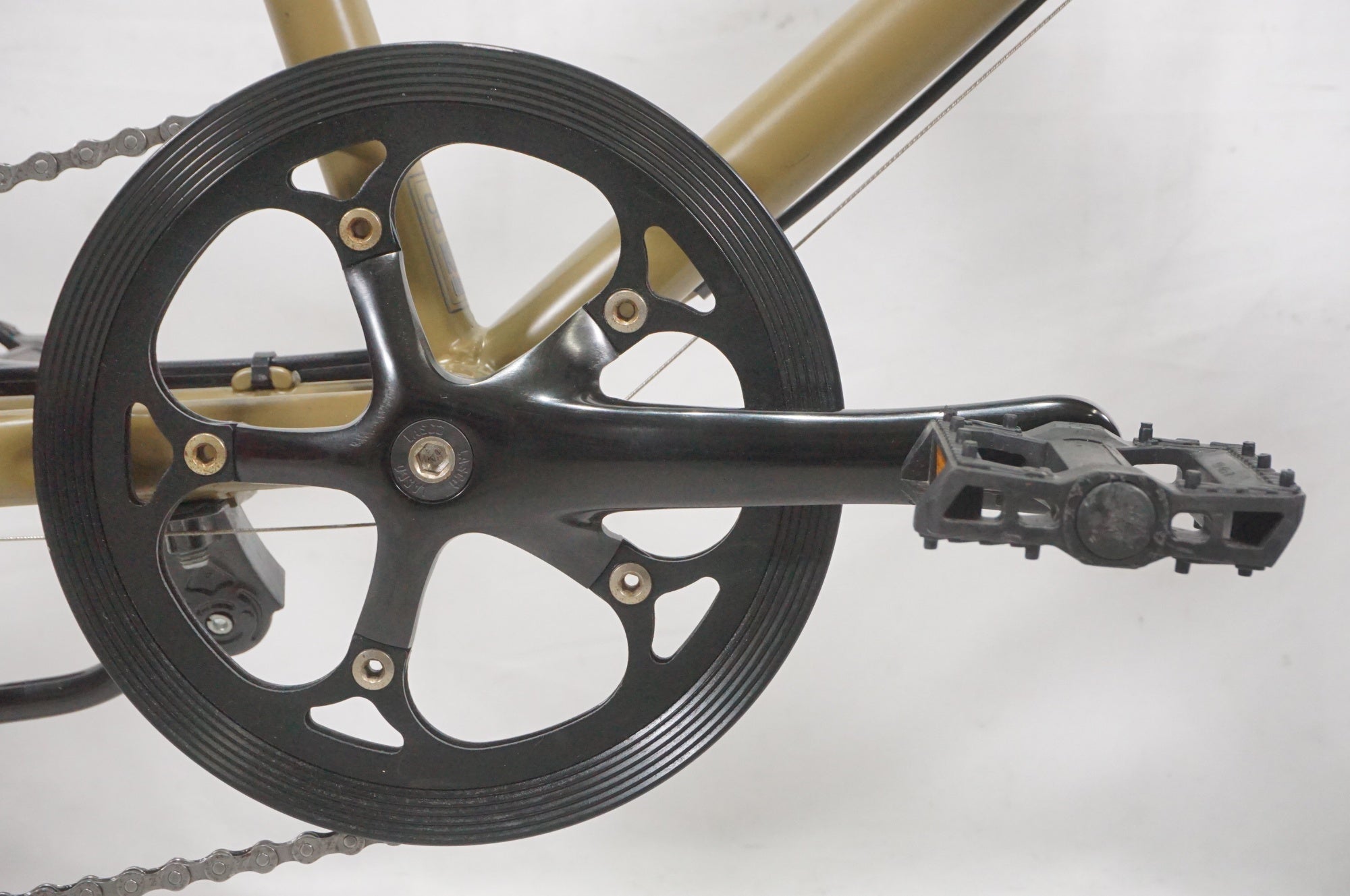 TERN 「ターン」 AMP F1 2023年モデル 20インチ ミニベロ / AKIBA店