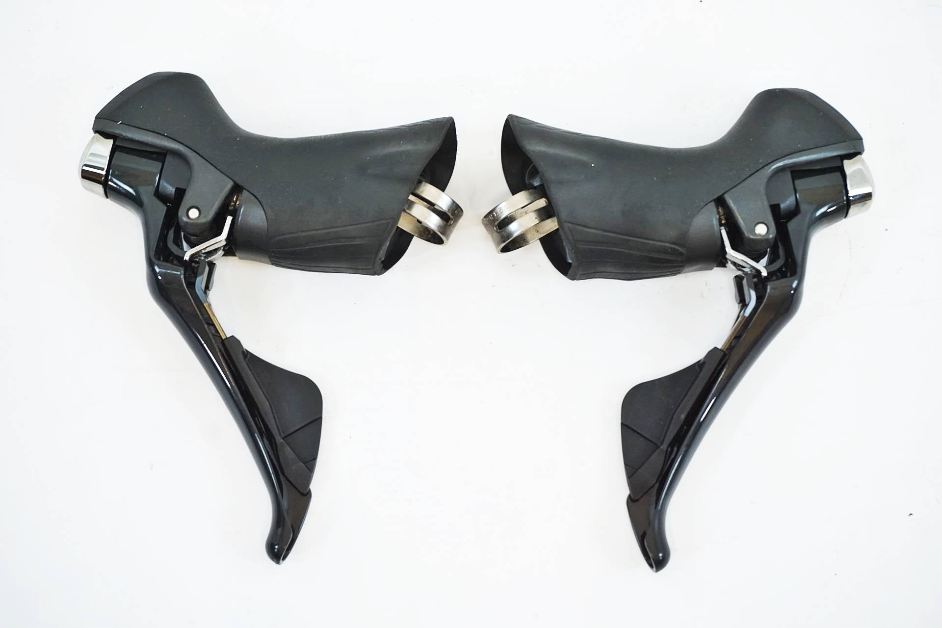 SHIMANO 「シマノ」 ULTEGRA ST-R8000 2×11S デュアルコントロールレバー / 有明ガーデン店