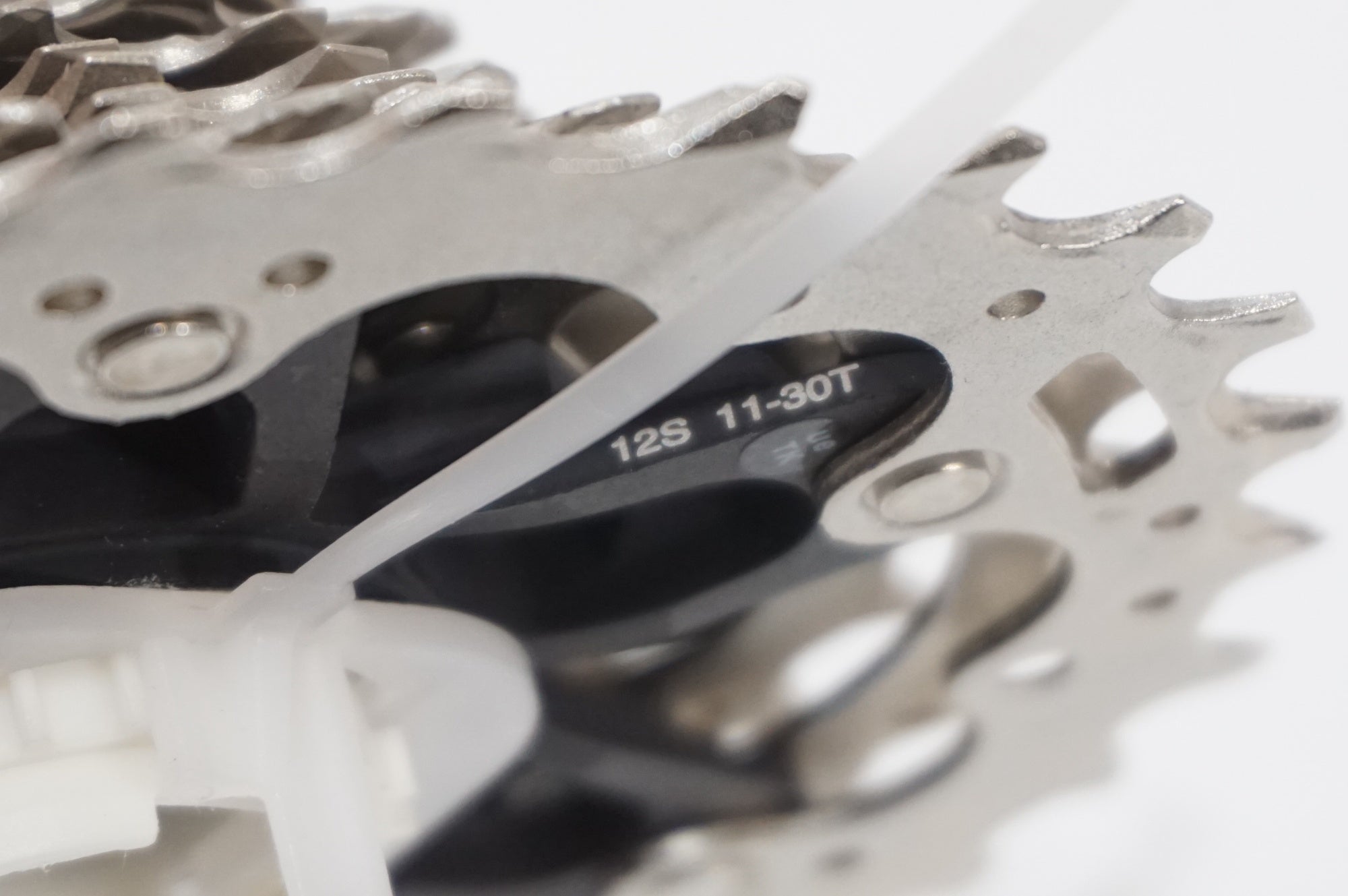 SHIMANO 「シマノ」 ULTEGRA CS-R8100 11-30T スプロケット / AKIBA店