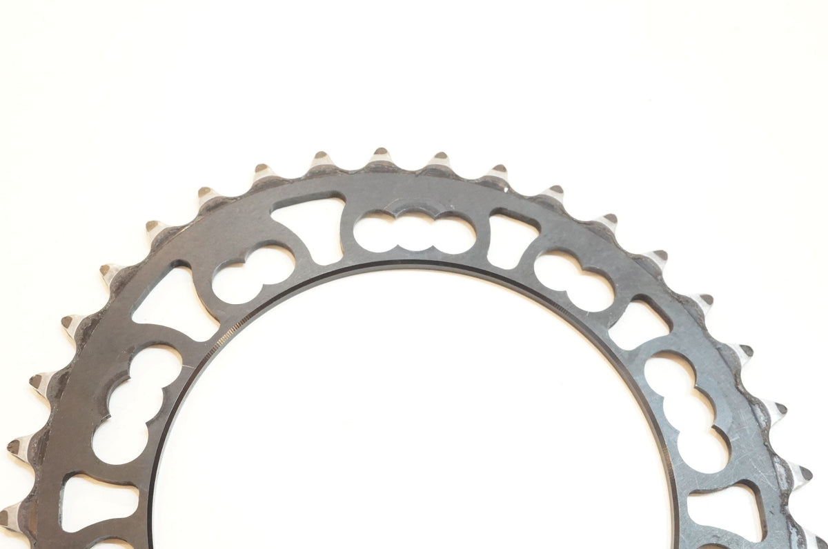 ROTOR 「ローター」 Q-RINGS 52-36T チェーンリング / 浦和ベース