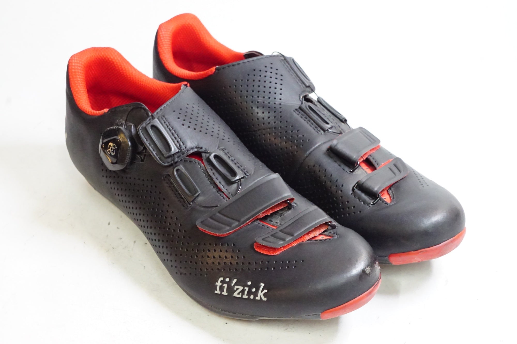 早い物勝ち　フィジークR4Road shoes ビンディングシューズ 早い物勝ち フィジークR4Road shoes ビンディングシューズ 早い