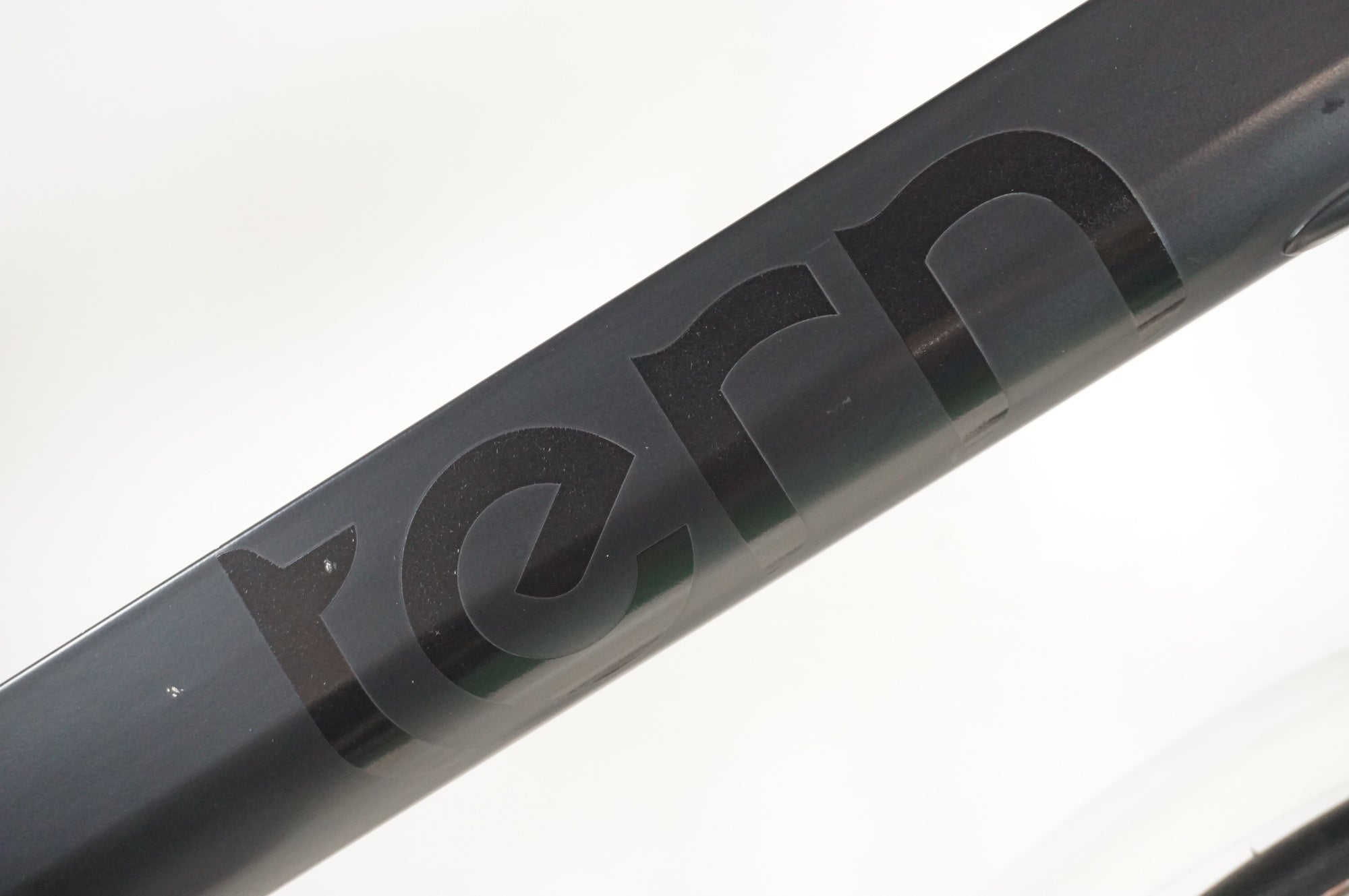 TERN 「ターン」 SURGE 2017年モデル 20インチ ミニベロ / 宇都宮店