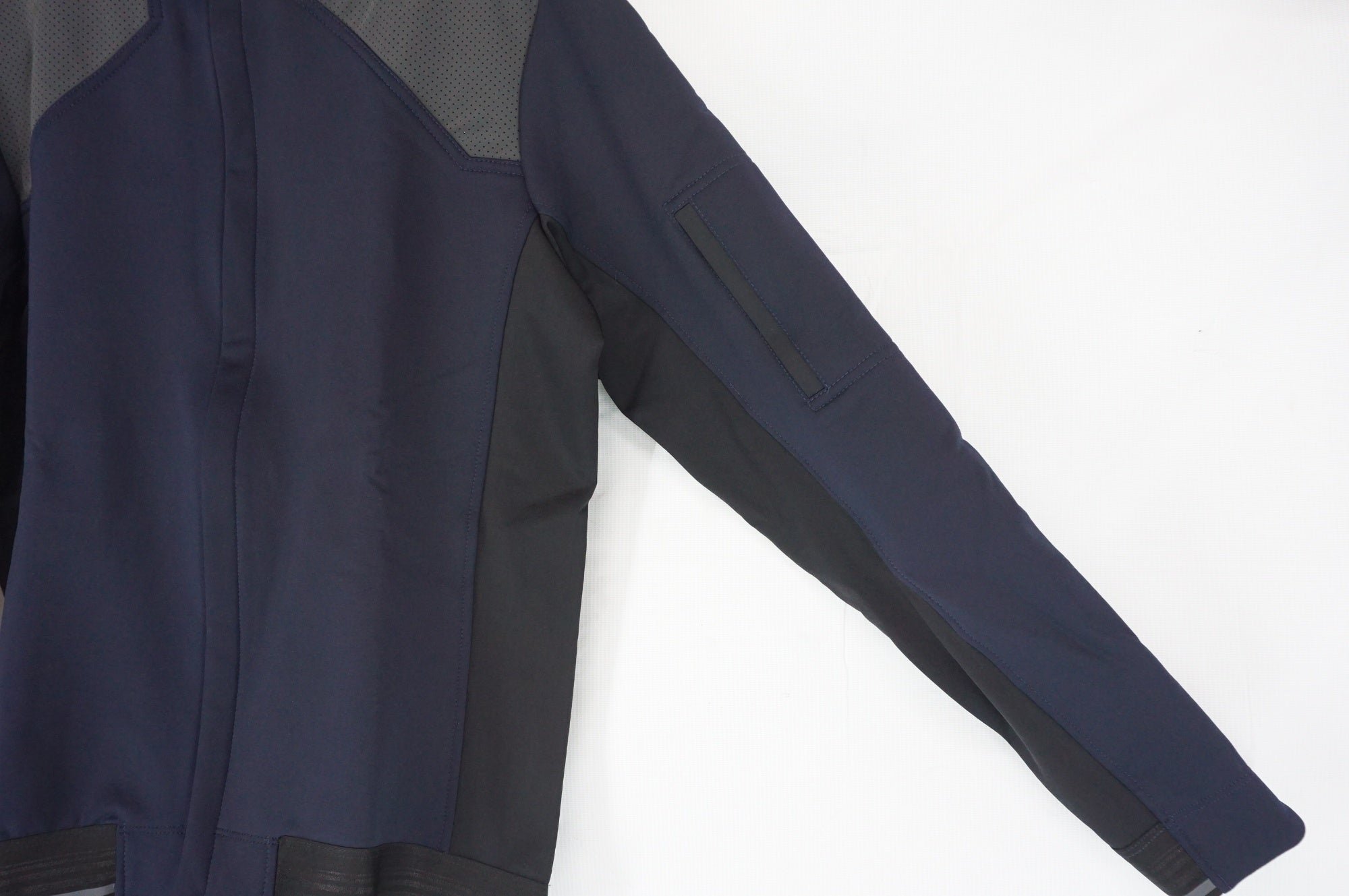 ISADORE 「イザドア」 SECTOR JACKET Mサイズ サイクルジャケット / 阪急塚口店