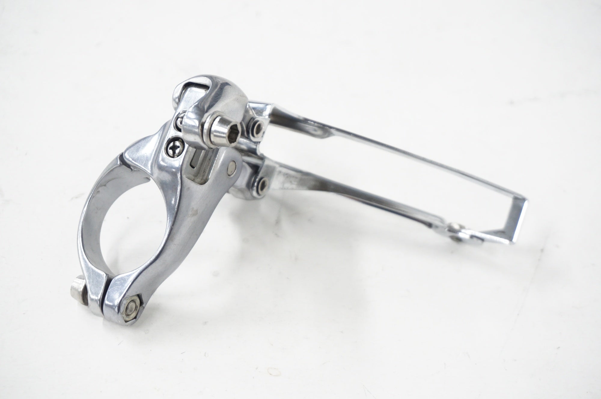 SHIMANO 「シマノ」 105 FD-5600 Φ31.8 フロントディレイラー / 阪急塚口店