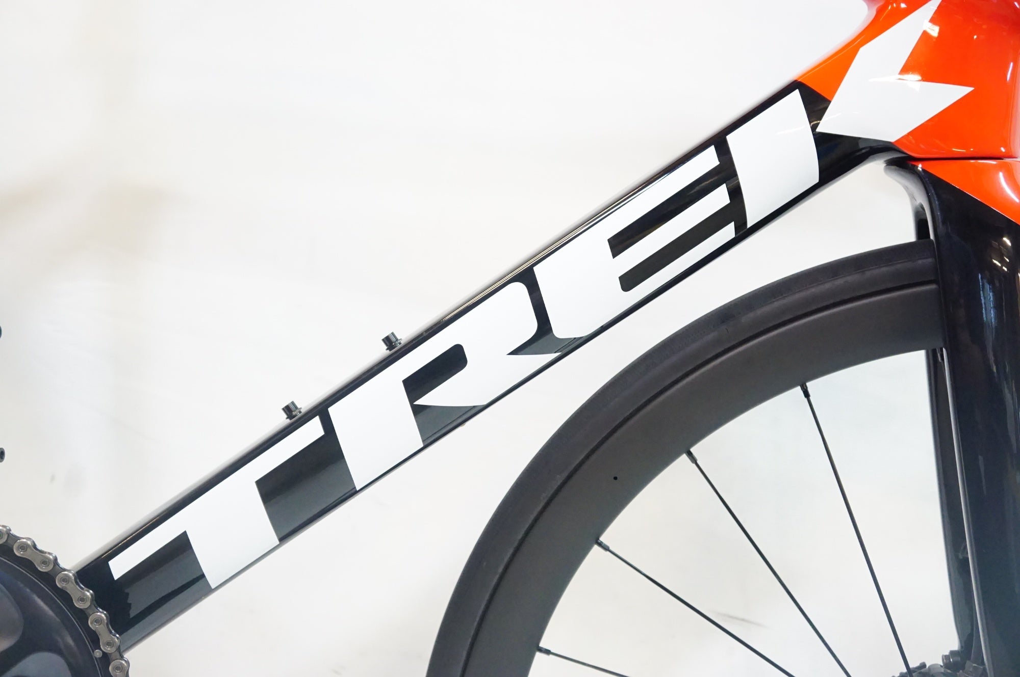TREK 「トレック」 EMONDA SL 6 DISC PRO 2022年モデル ロードバイク / 熊谷本店