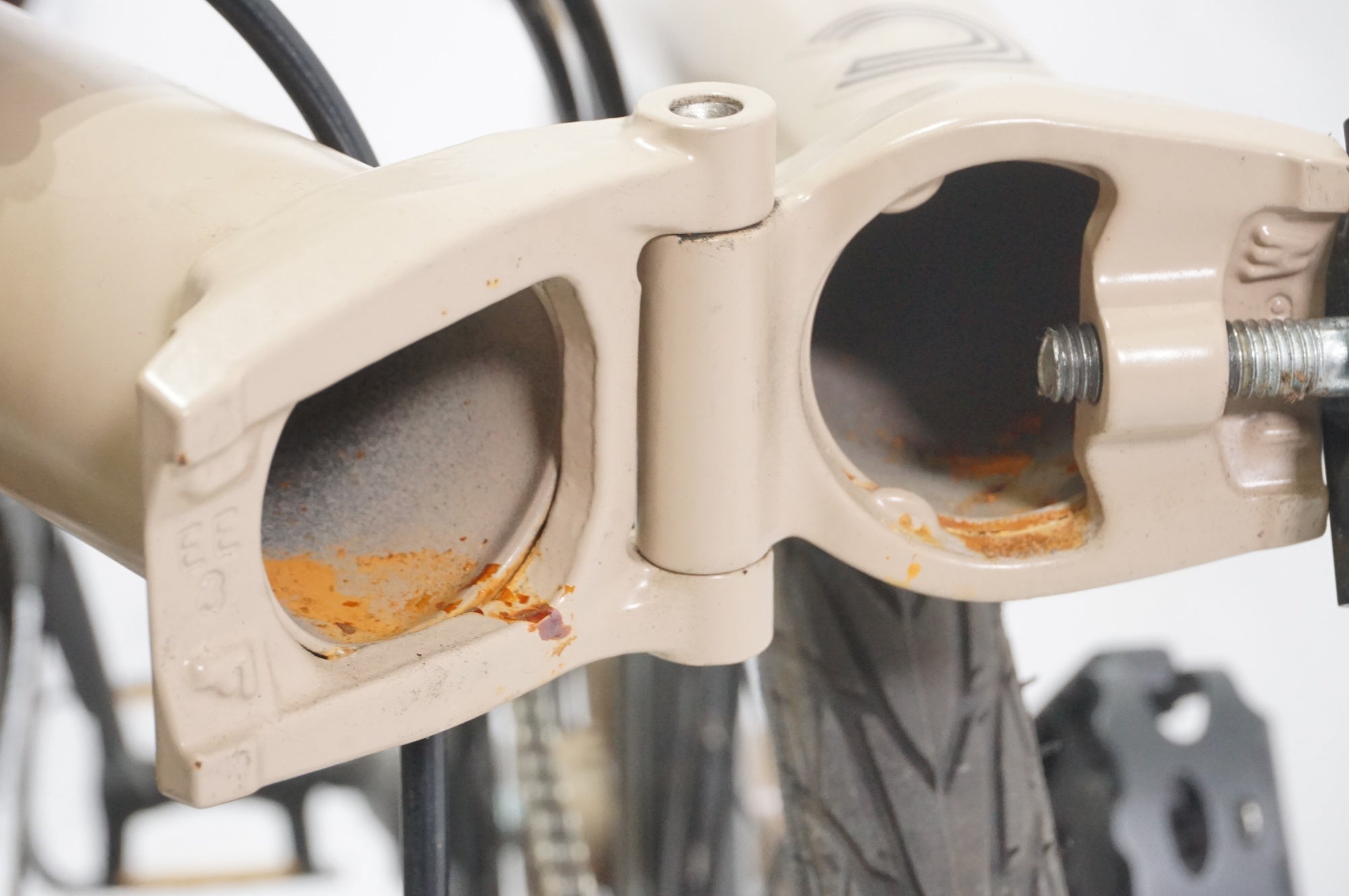 BROMPTON 「ブロンプトン」 C LINE EXPLORE LOW HANDLE 16インチ 2023年モデル 折り畳み自転車 / バイチャリ浦和ベース