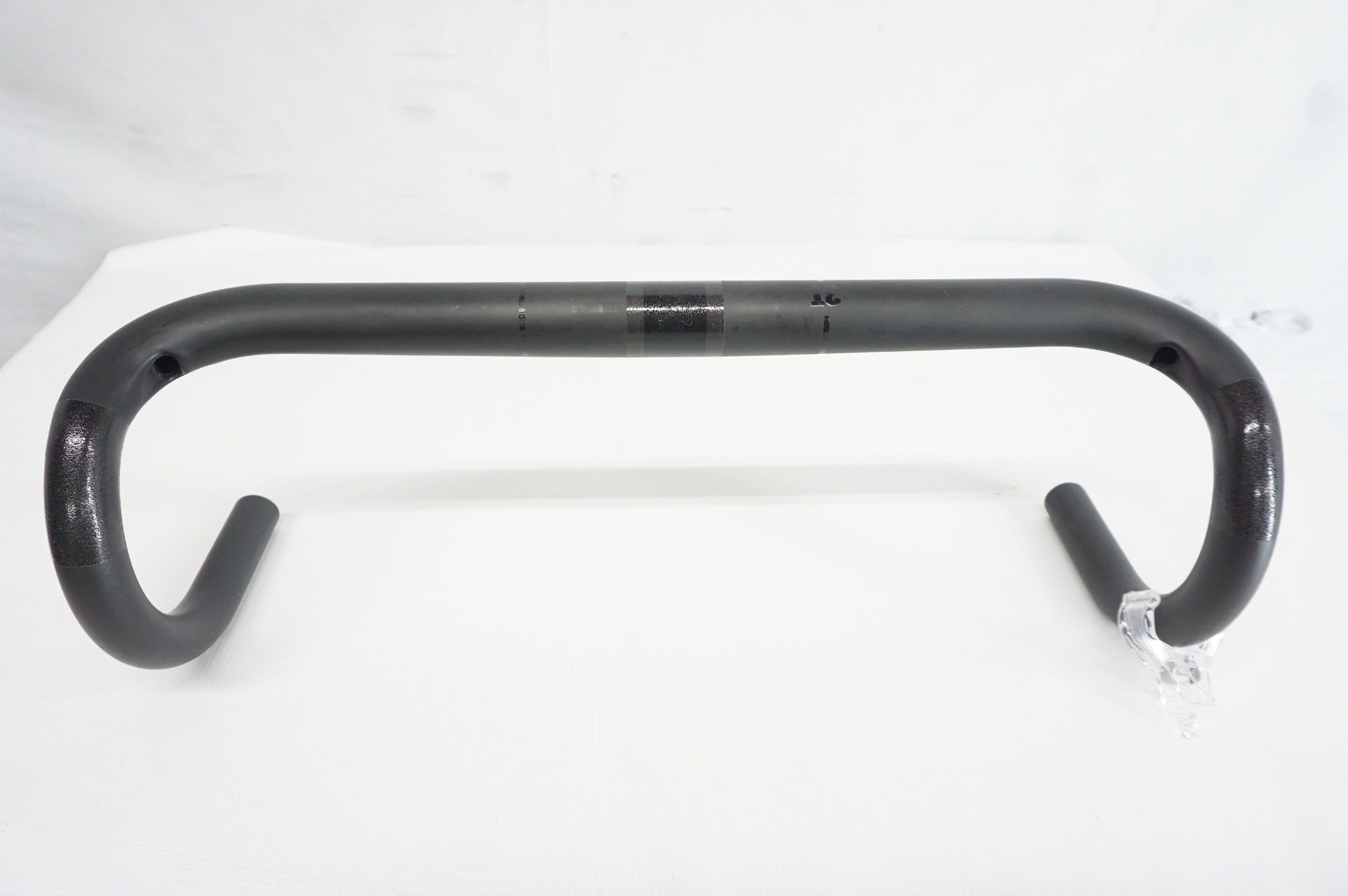 3T 「スリーティー」 superleggera team Φ31.8 440mm ハンドル / 阪急塚口店