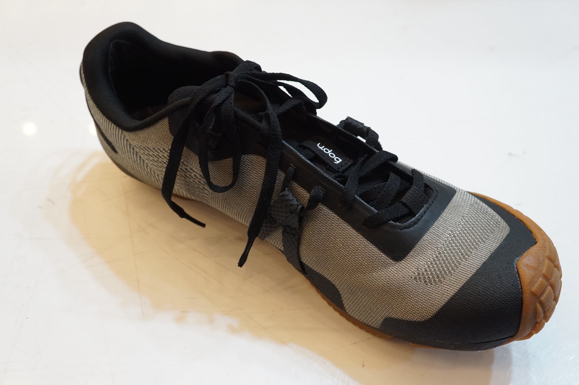 UDOG 「ユードッグ」 DISTANZA Ash Grey 28.9cmシューズ / バイチャリ浦和ベース