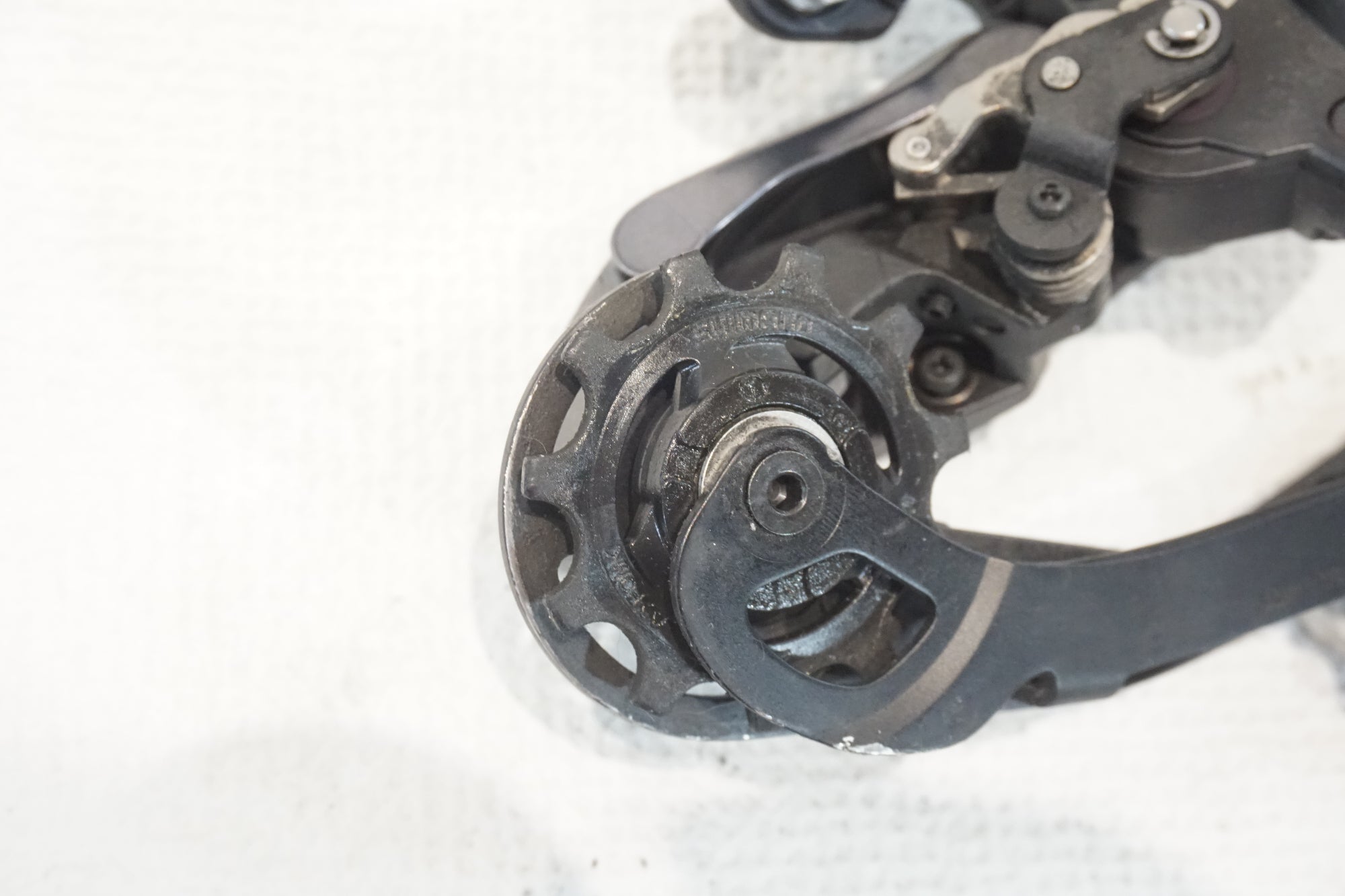 SHIMANO 「シマノ」 ULTEGRA R8070 R8050 R8000 コンポ6点(ST,FD,RD,BR,FC,CS) バッテリー・ディスクローター セット / 横浜戸塚店