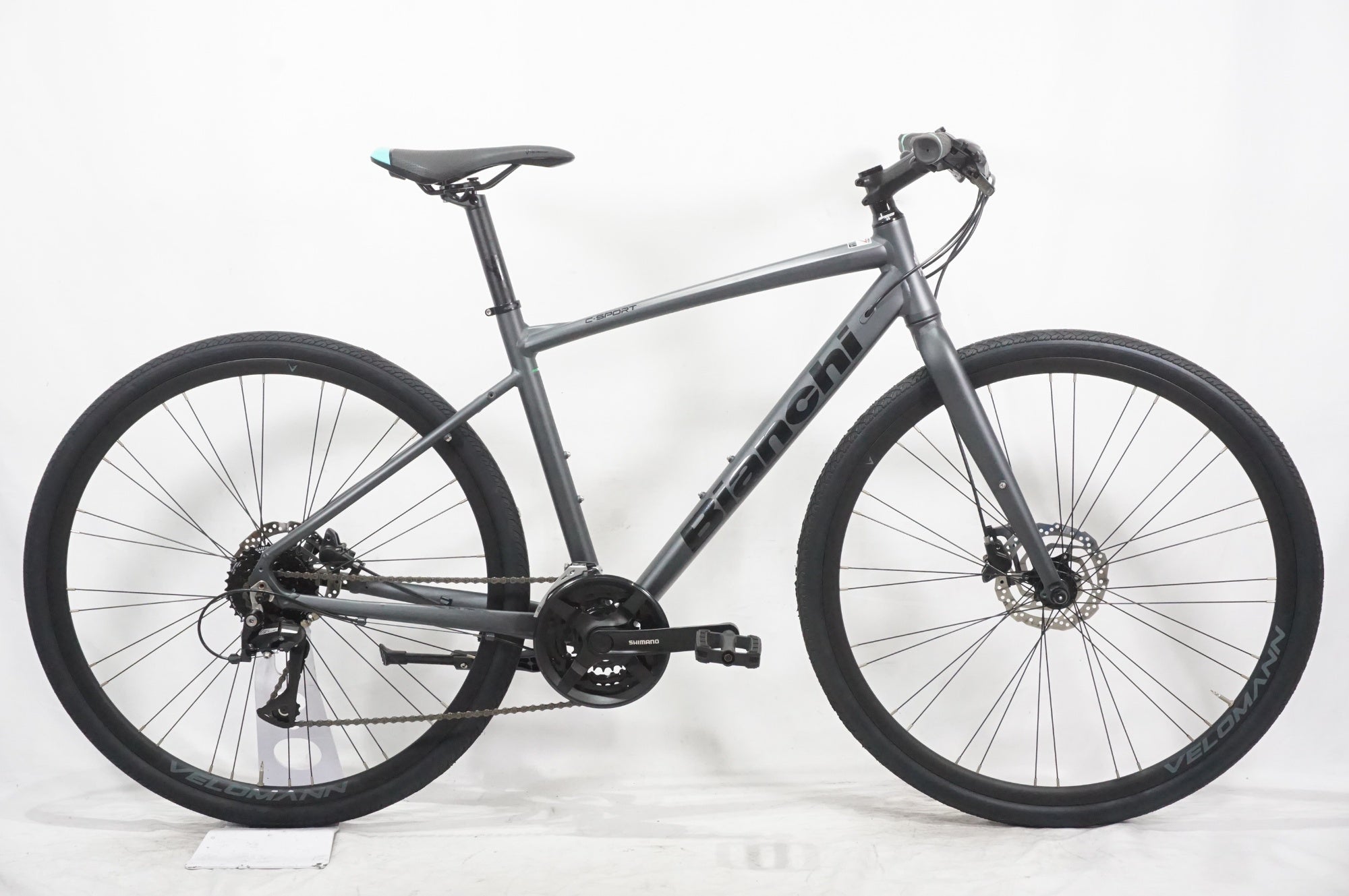 Bianchi C-SPORT 2 DISC サイズ44 2023年 超美品 全国送料無料】ビアンキ 2023年 C-SPORT 2 DISC クロスバイク