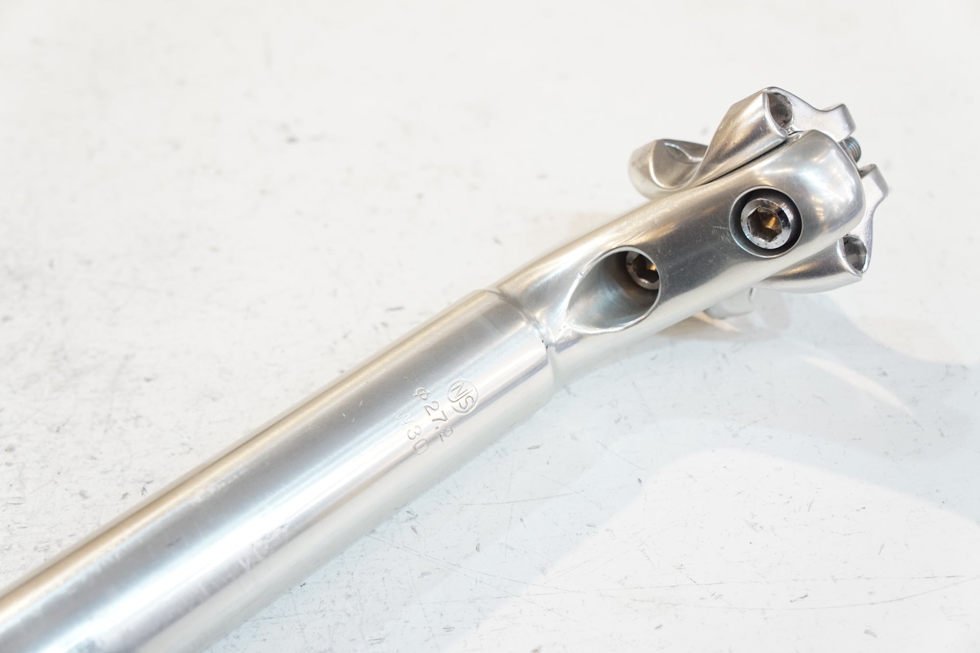 NITTO 「ニットー」 NJ-SP72 W30 φ27.2 210mm シートポスト / バイチャリ浦和ベース