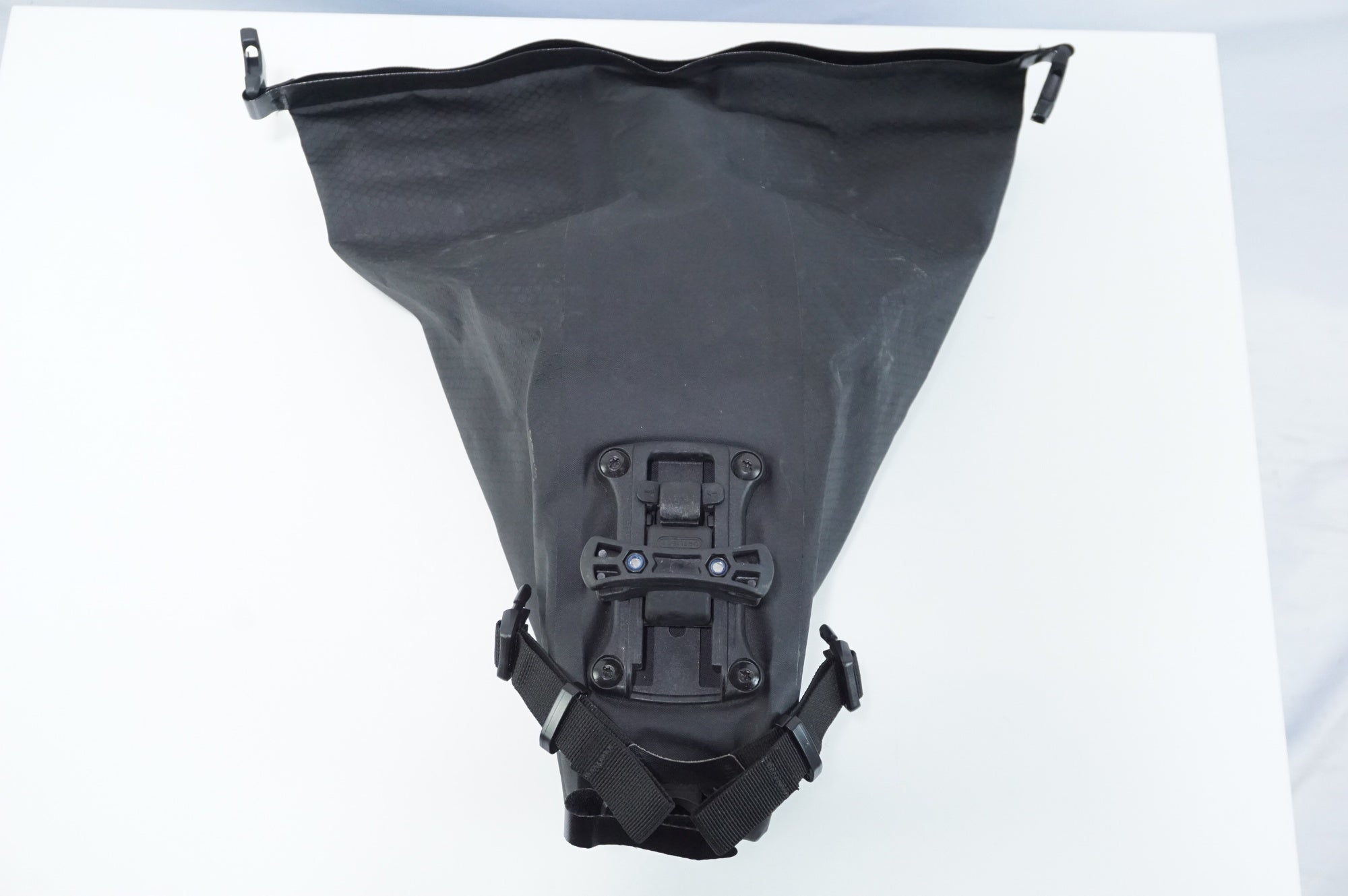 ORTLIEB 「オルトリーブ」サドルバッグ2 (4.1L) / 中目黒店