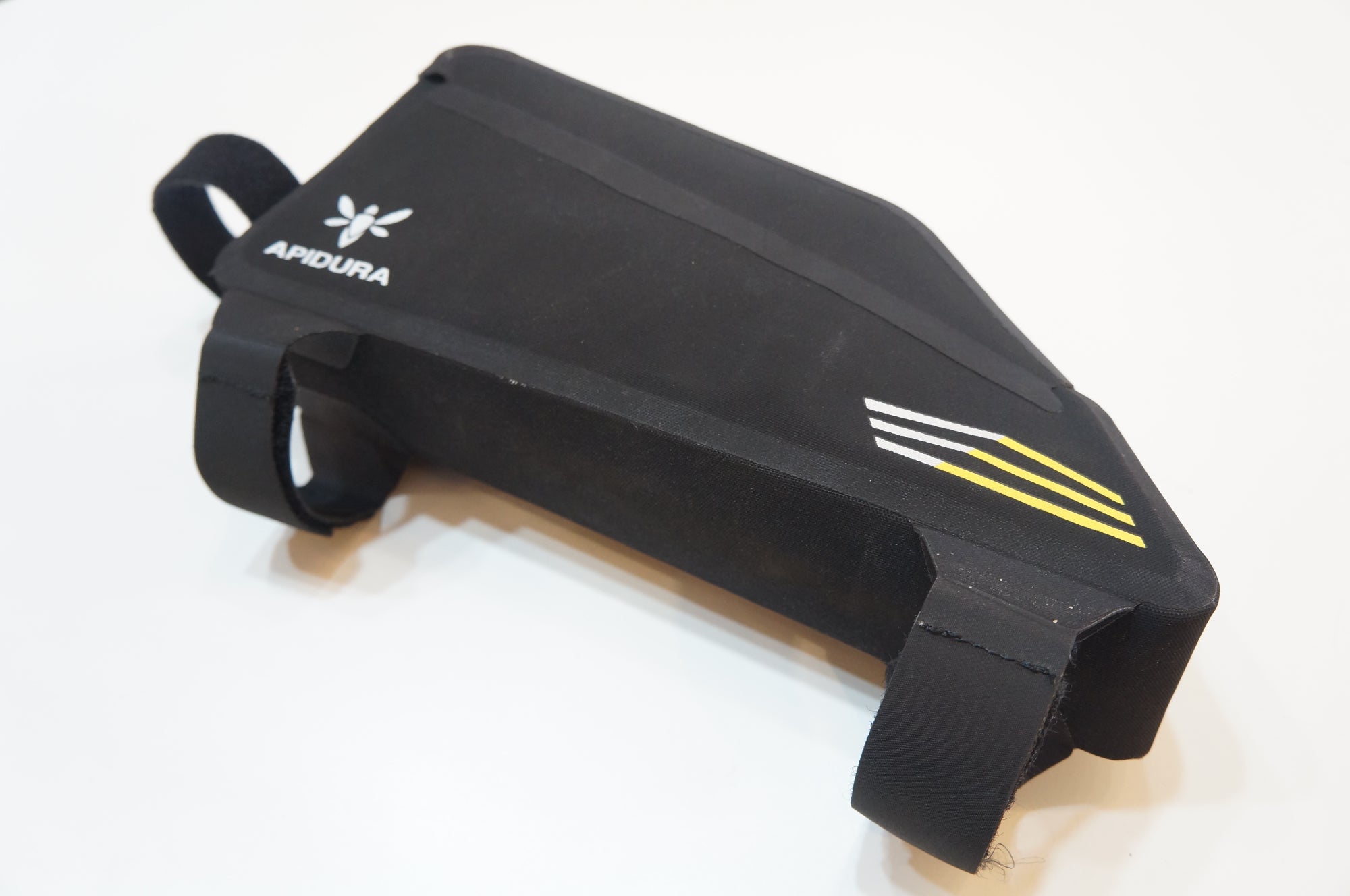 APIDURA 「アピデュラ」 RACING TOP TUBE PACK トップチューブバッグ / バイチャリ浦和ベース