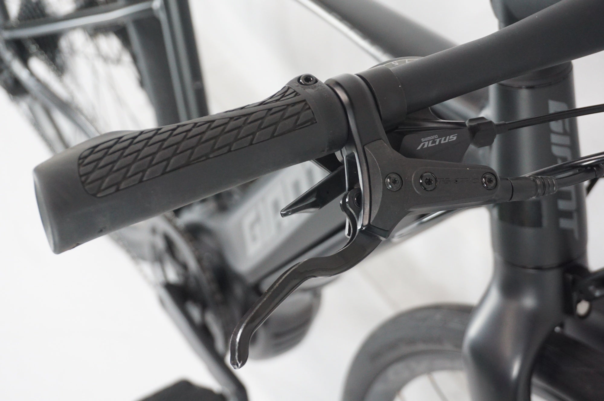 GIANT 「ジャイアント」 ESCAPE R E+ 2023年モデル E-BIKE / 阪急塚口店