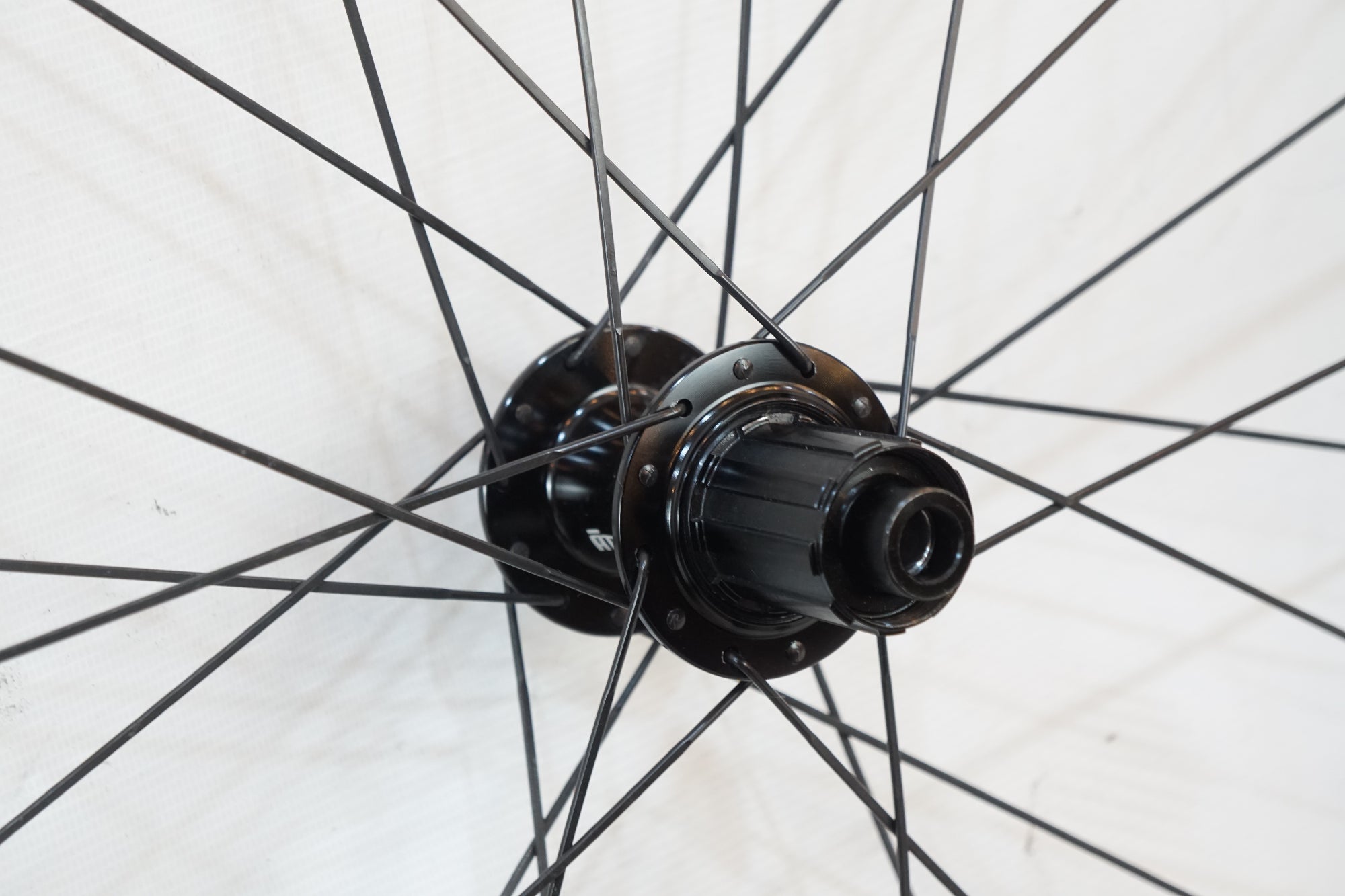 ATTAQUE 「アタッキ」 45 DISC シマノ11速 ホイールセット / バイチャリ浦和ベース