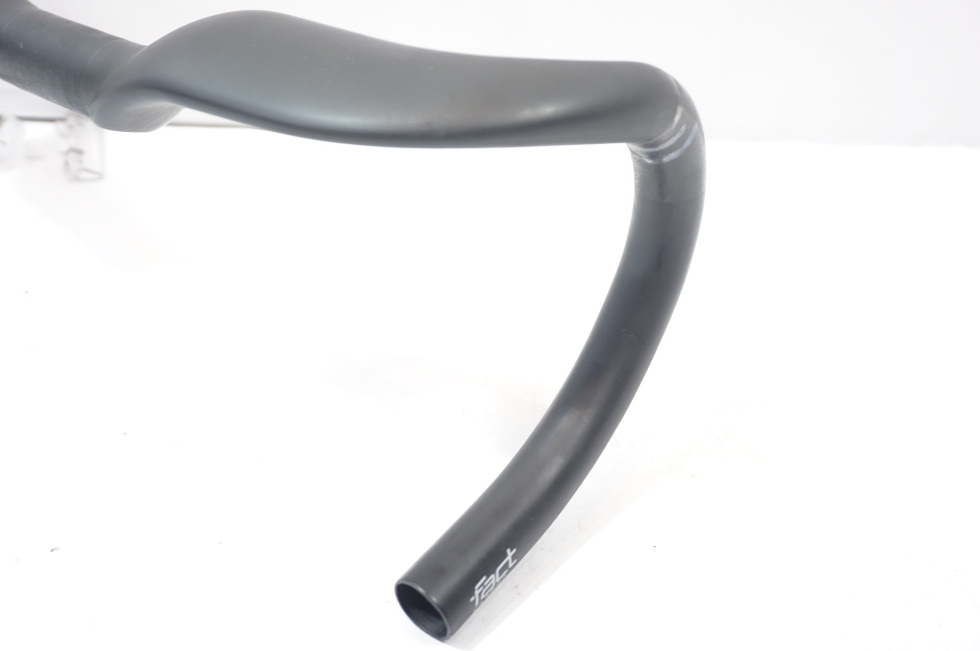 SPECIALIZED 「スペシャライズド」 S-WORKS AEROFLY CARBON HANDLEBARS Φ31.8 420mm ハンドル / 世田谷店