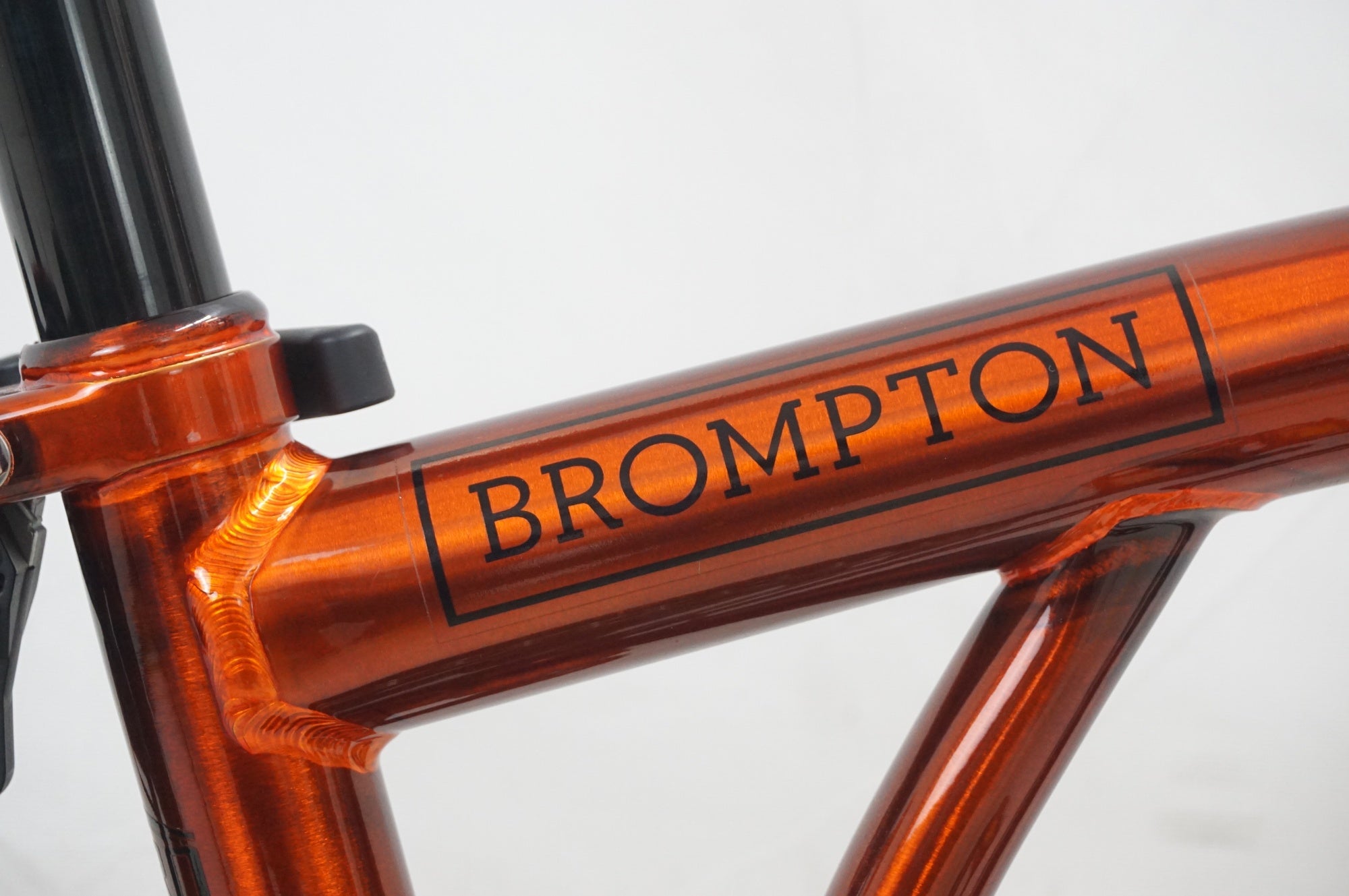 BROMPTON 「ブロンプトン」 C LINE EXPLORE MID FLAME LACQUER 2023年モデル 16インチ 折り畳み自転車 / 福岡店