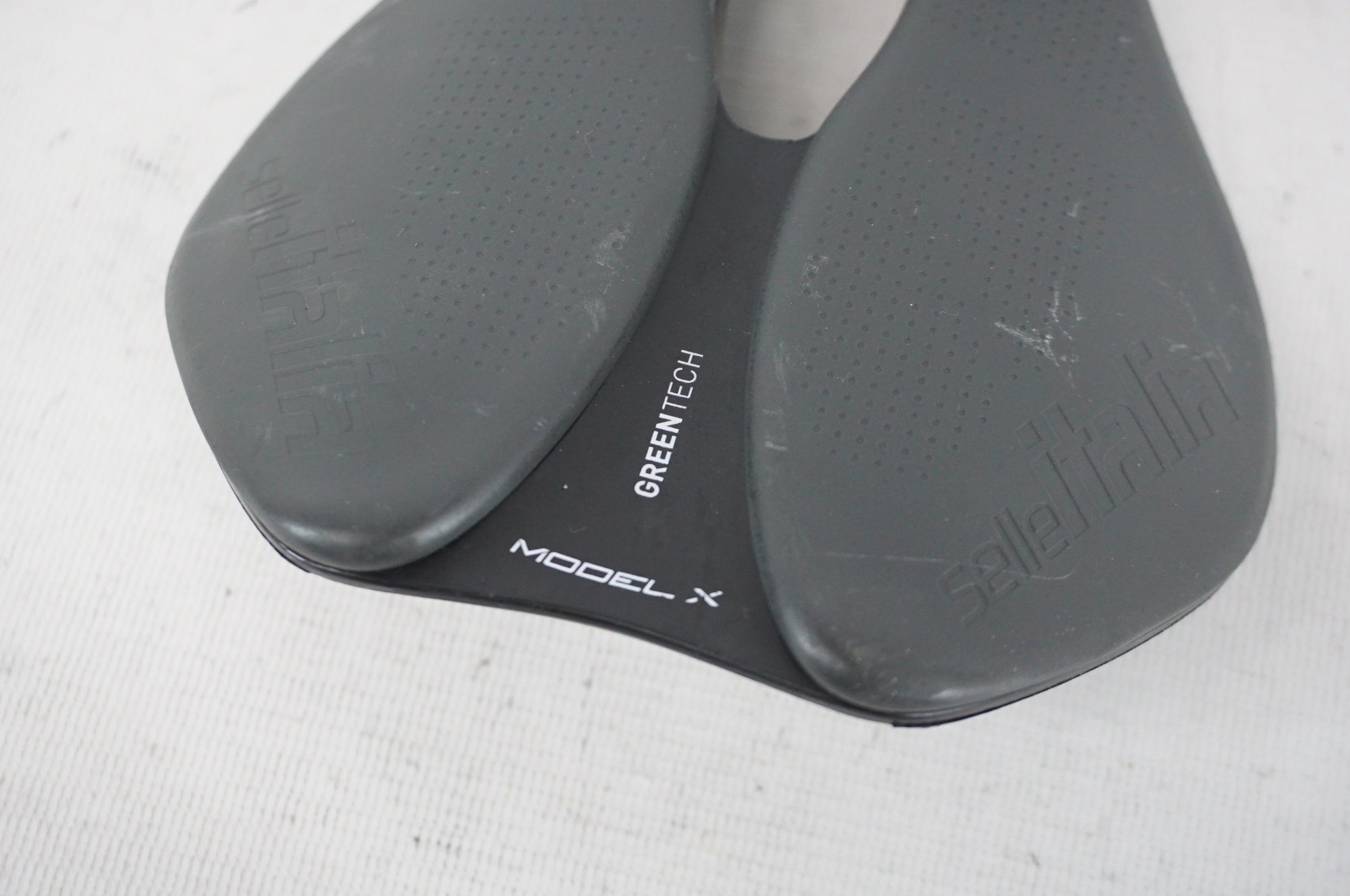 SELLE ITALIA 「セライタリア」 MODEL X GREENTECH サドル / 阪急塚口店