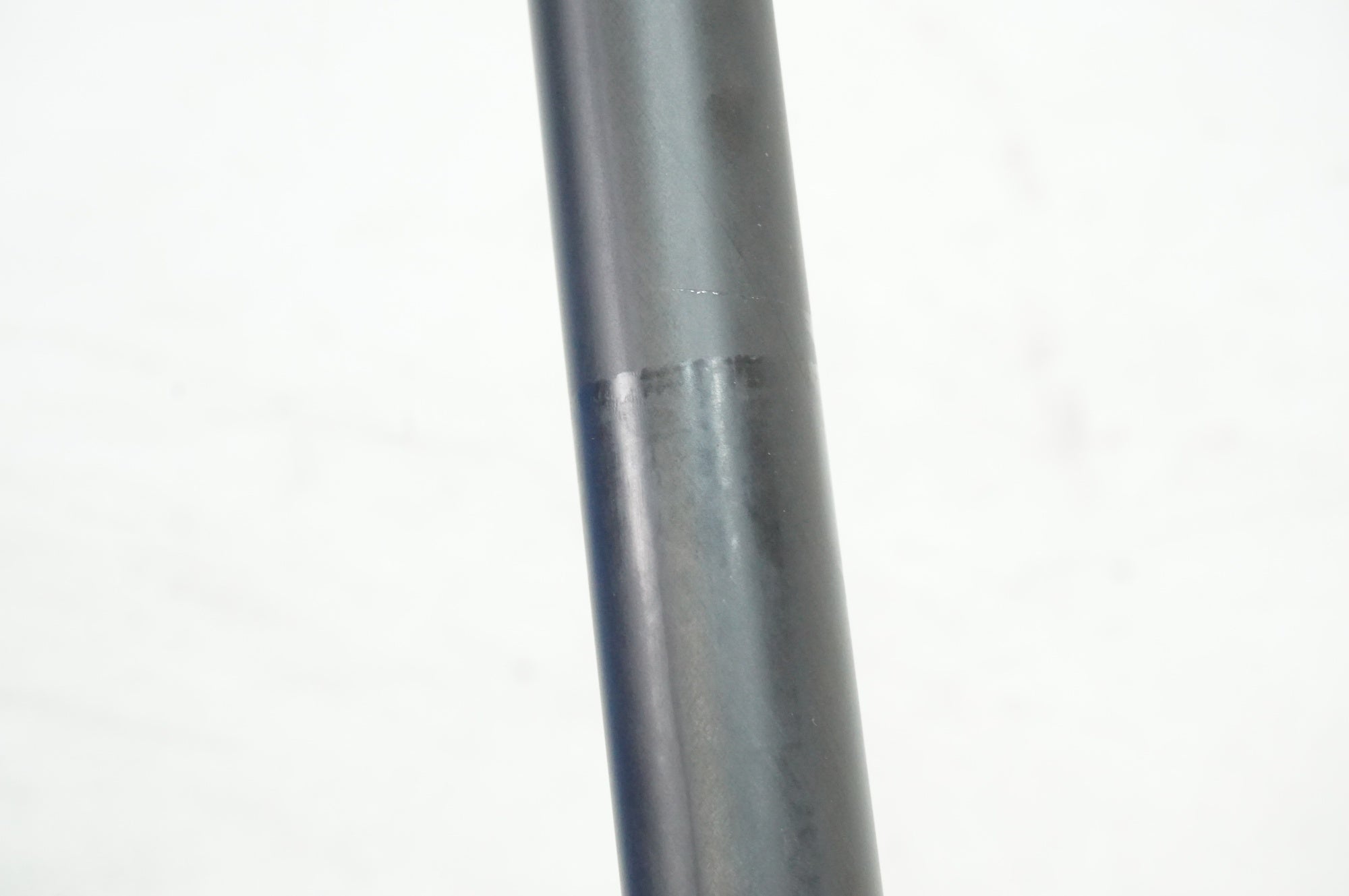 TNI 「ティーエヌアイ」 LW168 φ27.2 400mm シートポスト / 大宮店