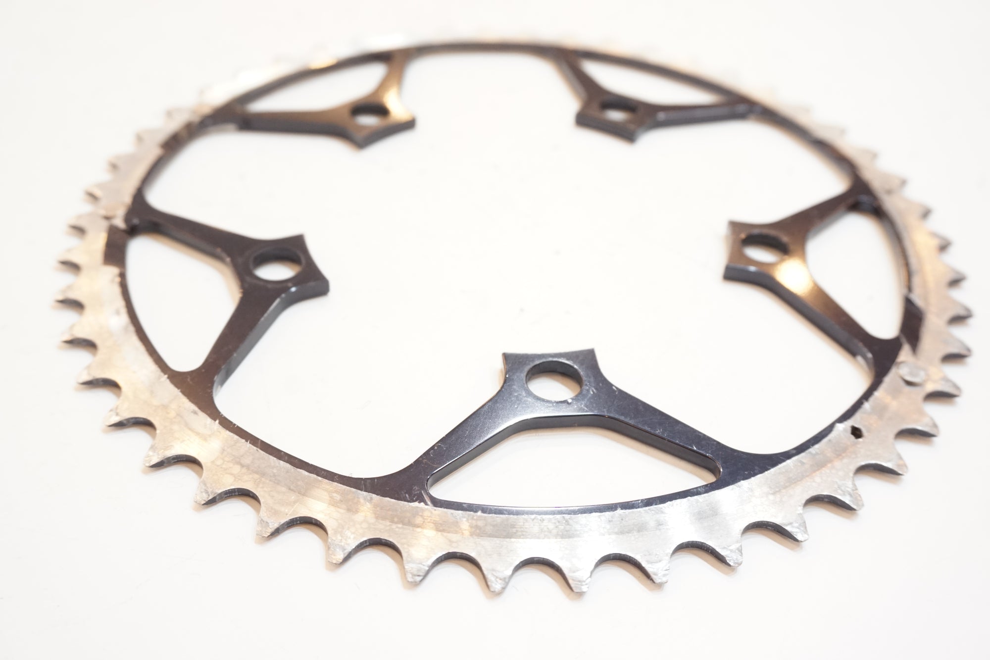 SPECIALITES 「スペシャリテ」 TA 48T チェーンリング / バイチャリ浦和ベース