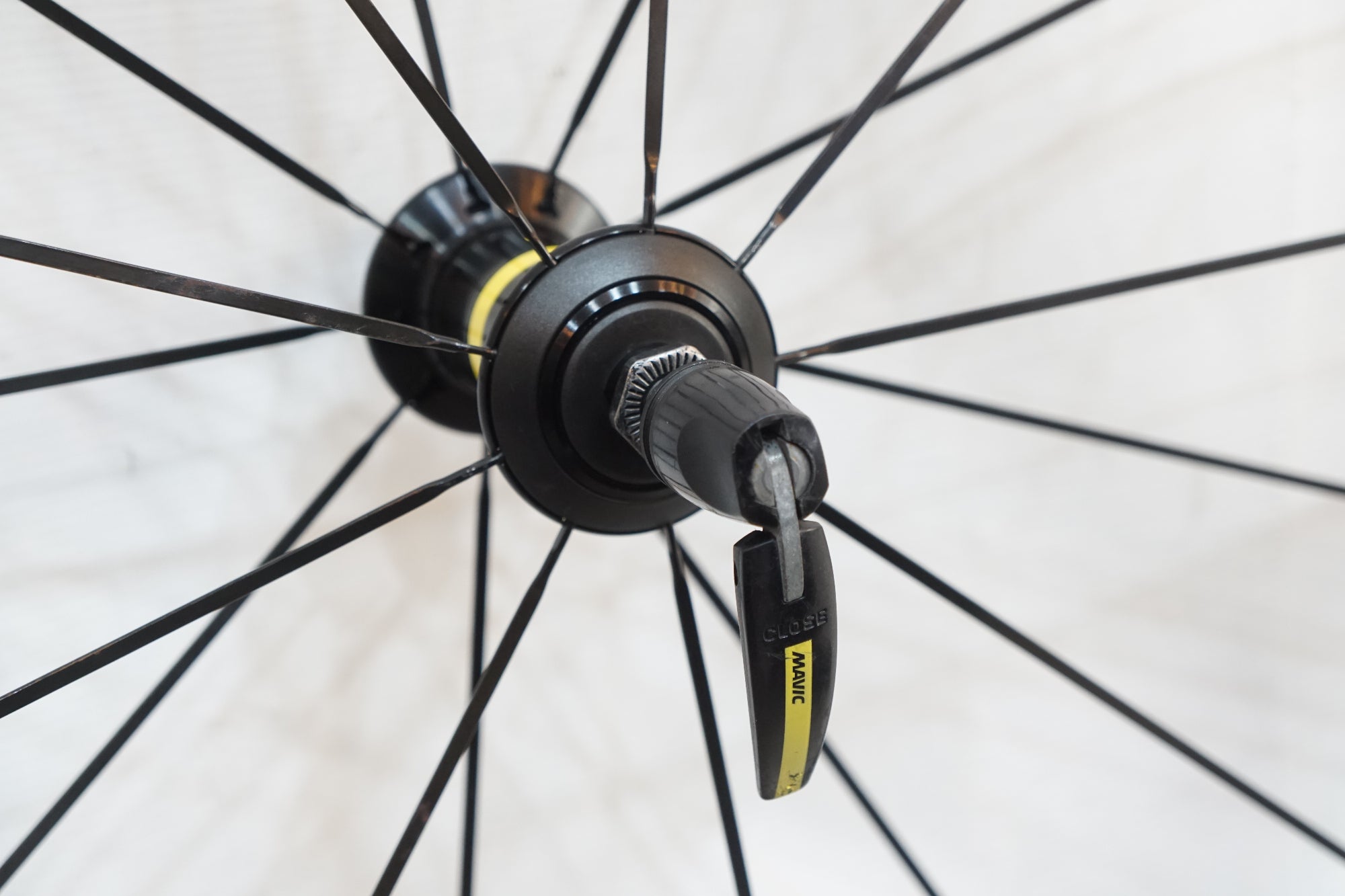 MAVIC 「マビック」 COSMIC PRO CARBON UST 622×19C シマノ11速 ホイールセット / バイチャリ浦和ベース