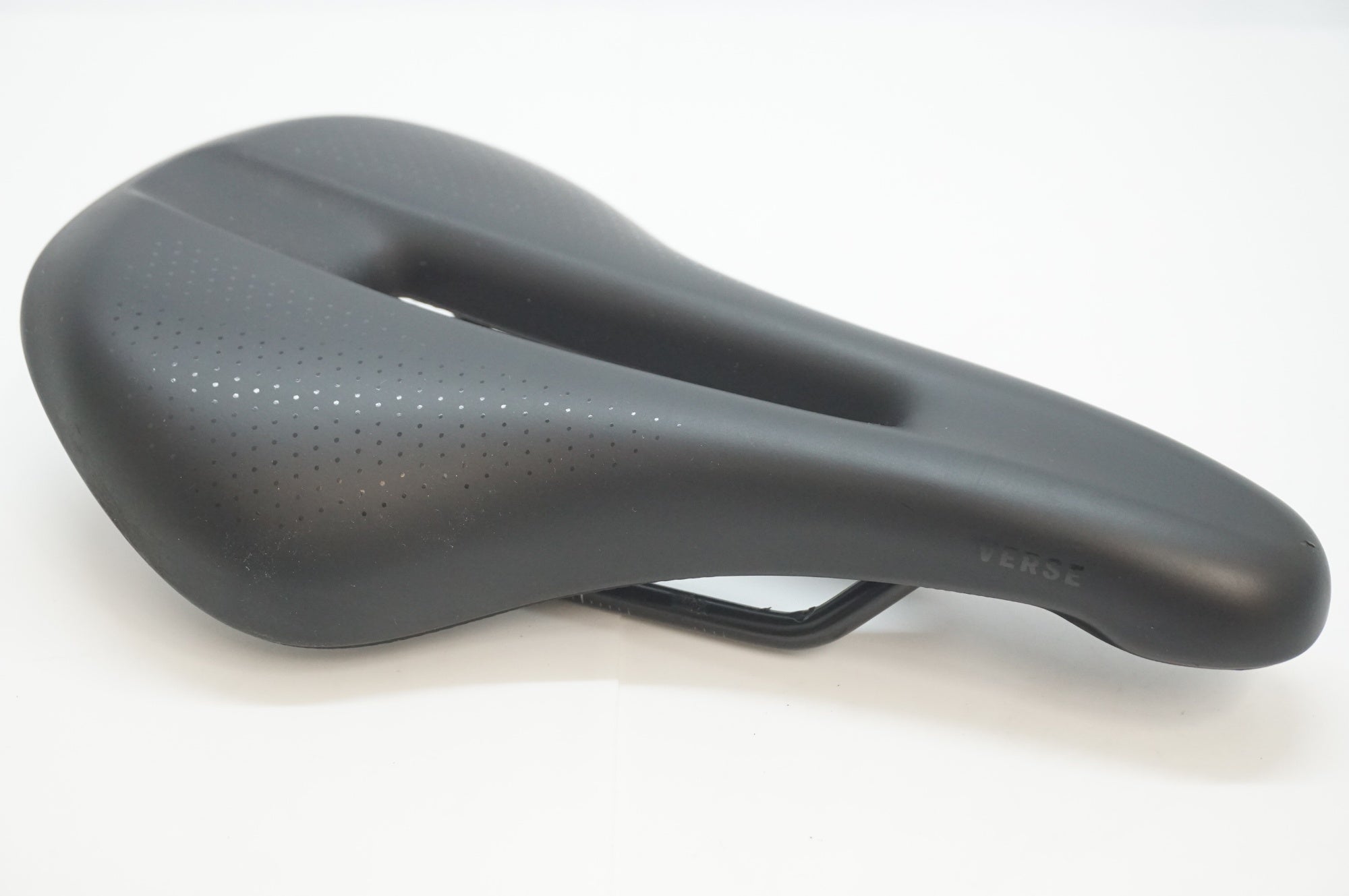 TREK トレックVERSE サドル 新品 TREK 「トレック」 VERSE サドル / 福岡店 ｜ バイチャリ公式