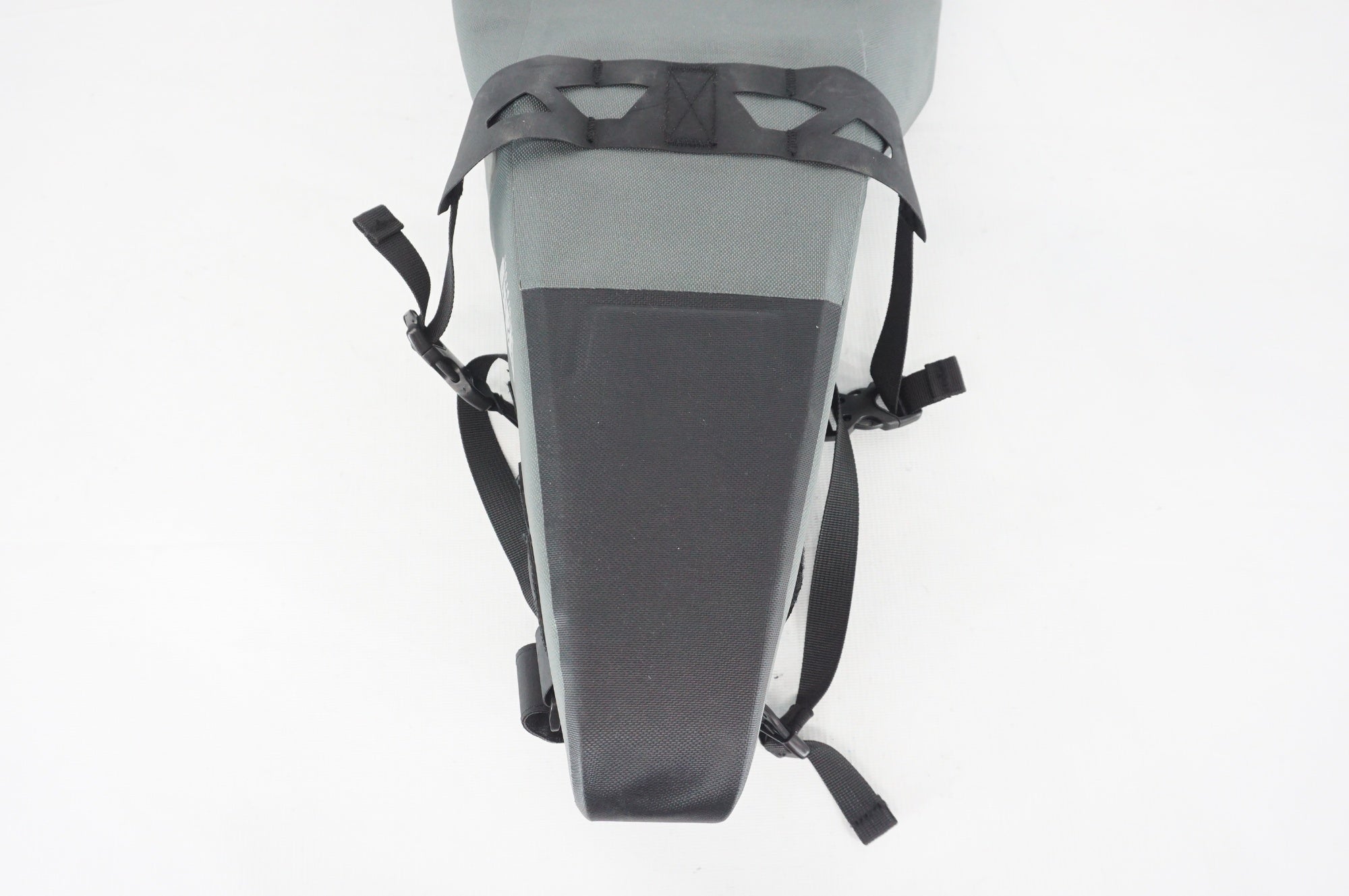 R250 「アールニーゴーマル」 サドルバッグ / 阪急塚口店