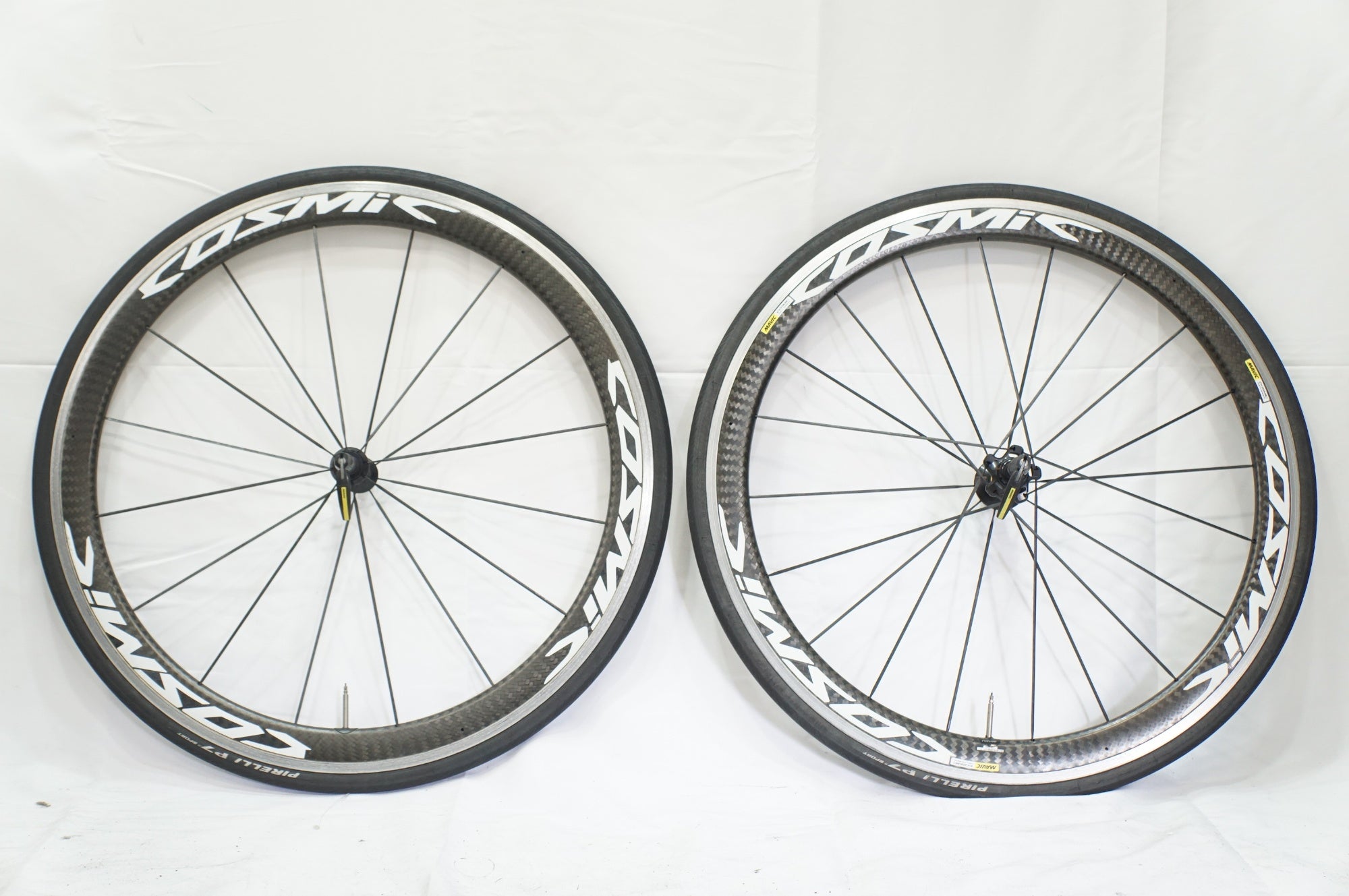 MAVIC 「マビック」 COSMIC PRO CARBON シマノ11速 ホイールセット