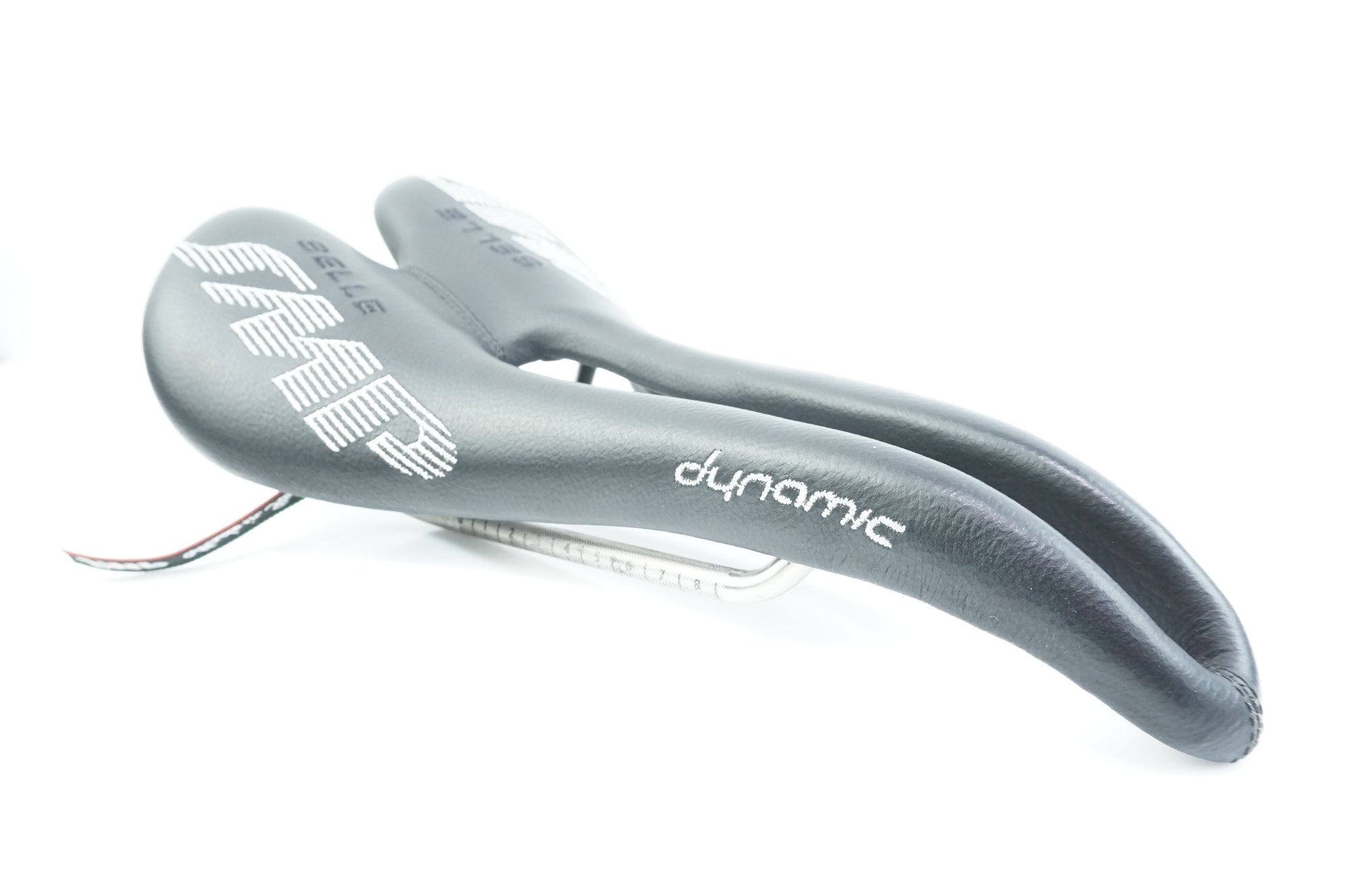 SELLE SMP 「セラエスエムピー」 DYNAMIC サドル / 中目黒店