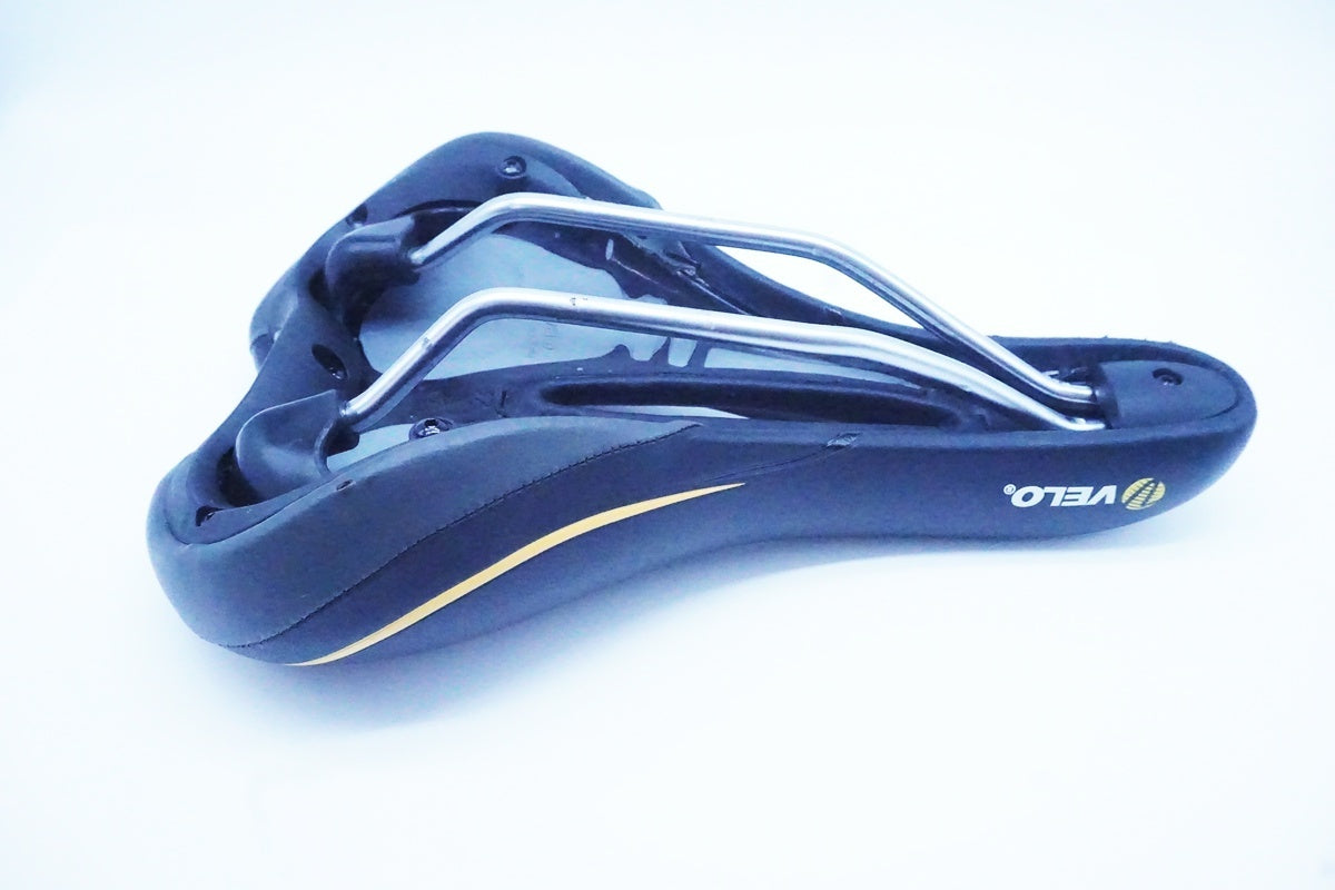 VELO「ベロ」 PLUSH VL-3147 サドル/ 京都西院店