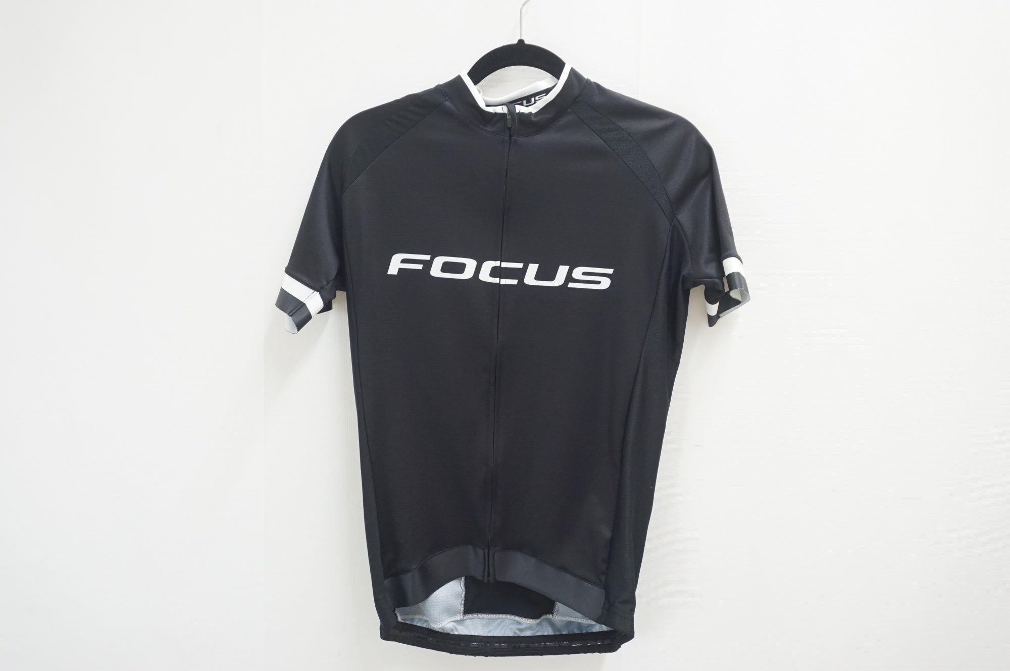 FOCUS 「フォーカス」 サイズS ジャージ / 福岡アイランドシティ店