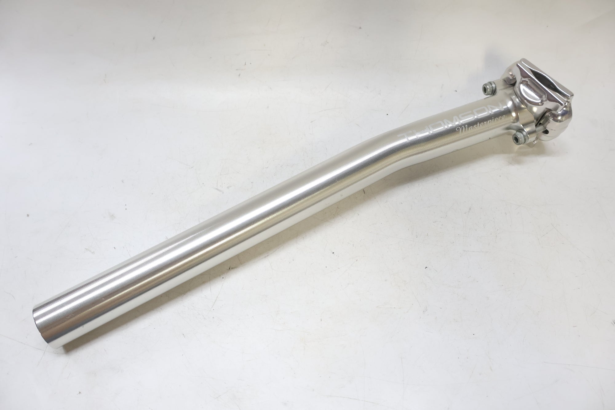 THOMSON 「トムソン」 MASTERPIECE Φ27.2 330mm シートポスト / 高知店