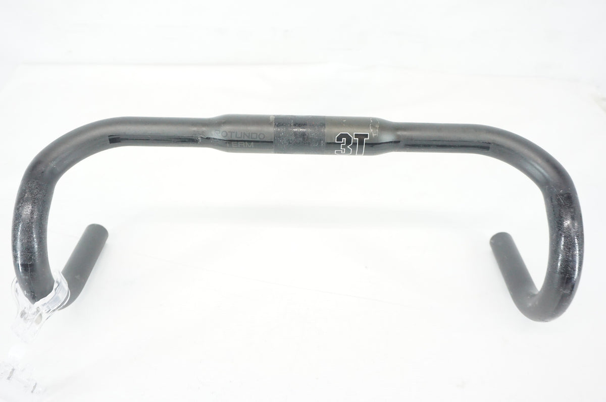 3T 「スリーティー」 AEROTUNDO TEAM CARBON φ31.8 400mm ハンドル / 阪急塚口店