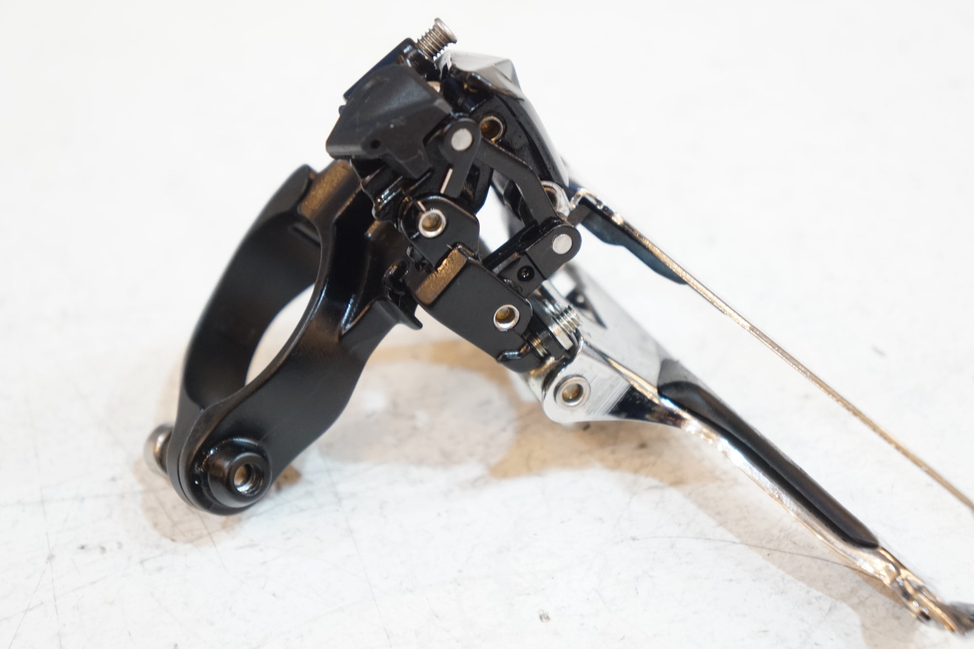 SHIMANO 「シマノ」 105 FD-R7000 φ31.8 フロントディレイラー / バイチャリ浦和ベース