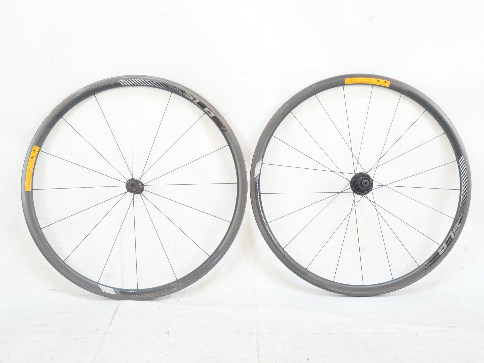 GIANT 「ジャイアント」 SLR 1 TLR 30mm SHIMANO 11s ホイールセット / バイチャリ浦和ベース