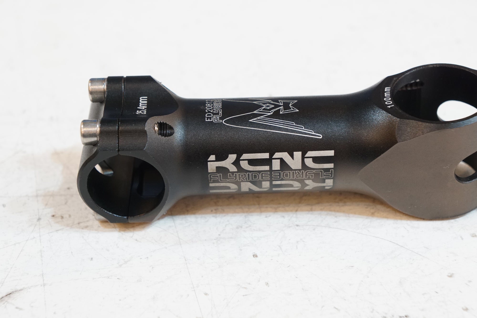 KCNC 「ケーシーエヌシー」 FRYRIDE φ25.4 100mm ステム / バイチャリ浦和ベース