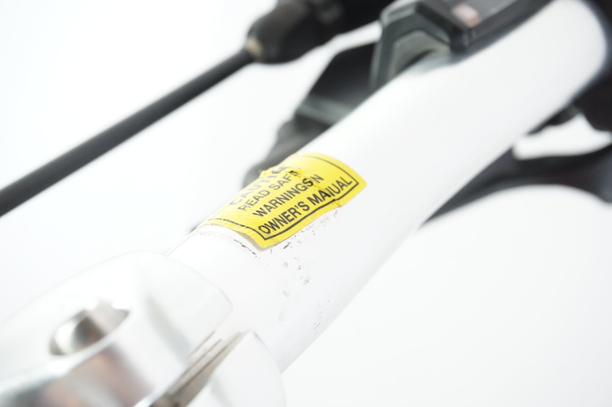 GIANT 「ジャイアント」 ESCAPE R3 MS LTD 2023年モデル クロスバイク / 中目黒店